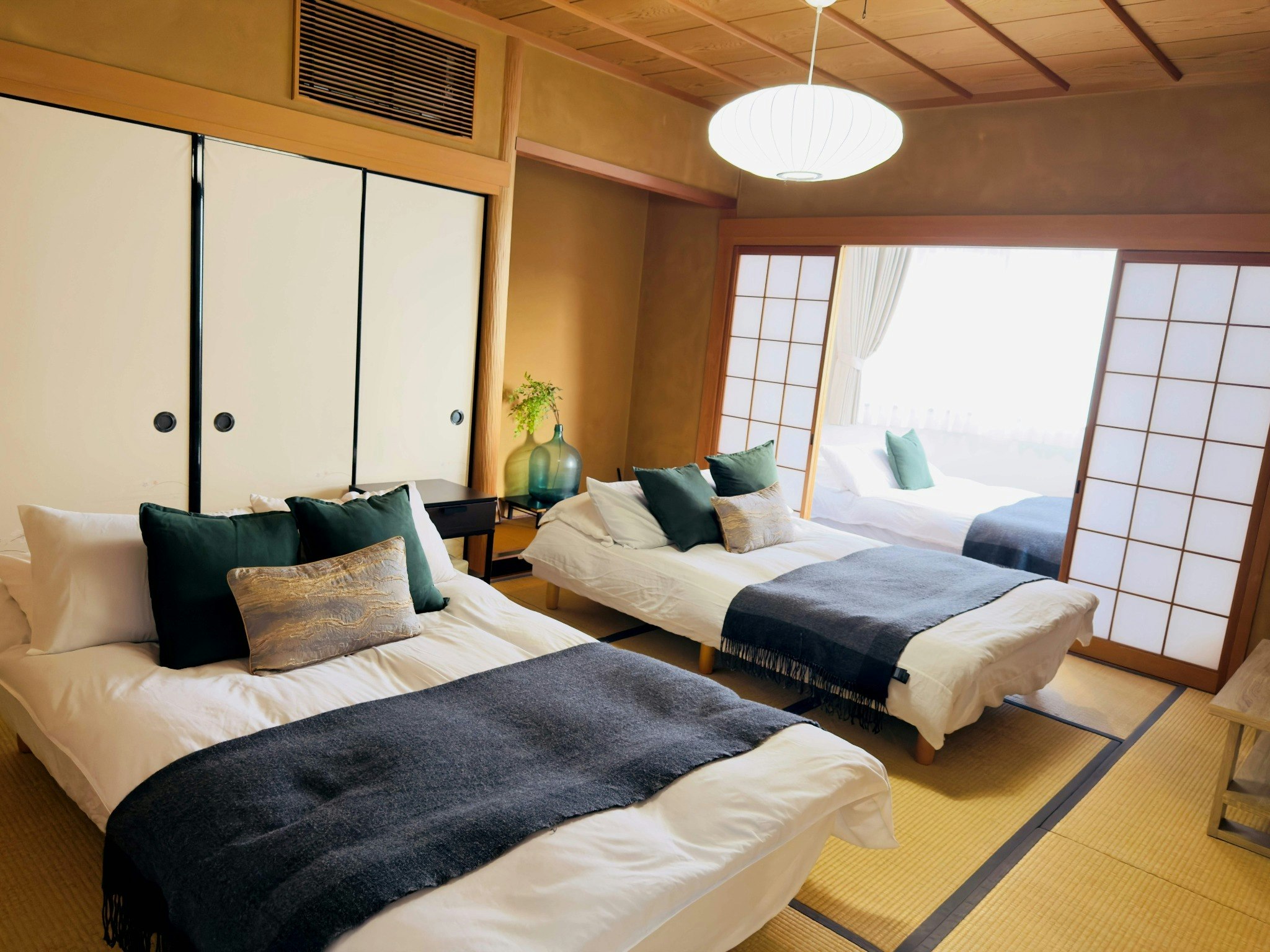 crest大国 owner’s room 難波電車1分 地下鉄駅から徒歩3分