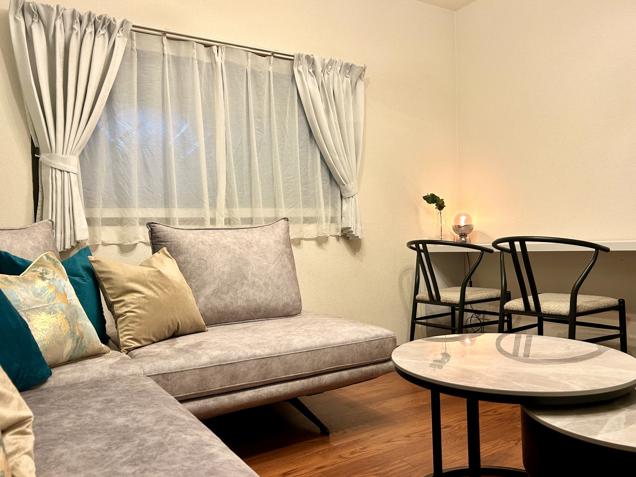 一軒家貸切/駅から徒歩3分/難波電車6分/2シャワー・2トイレ