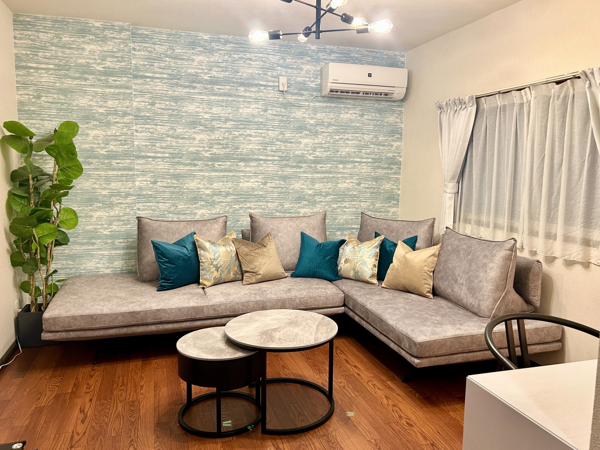 一軒家貸切/駅から徒歩3分/難波電車6分/2シャワー・2トイレ