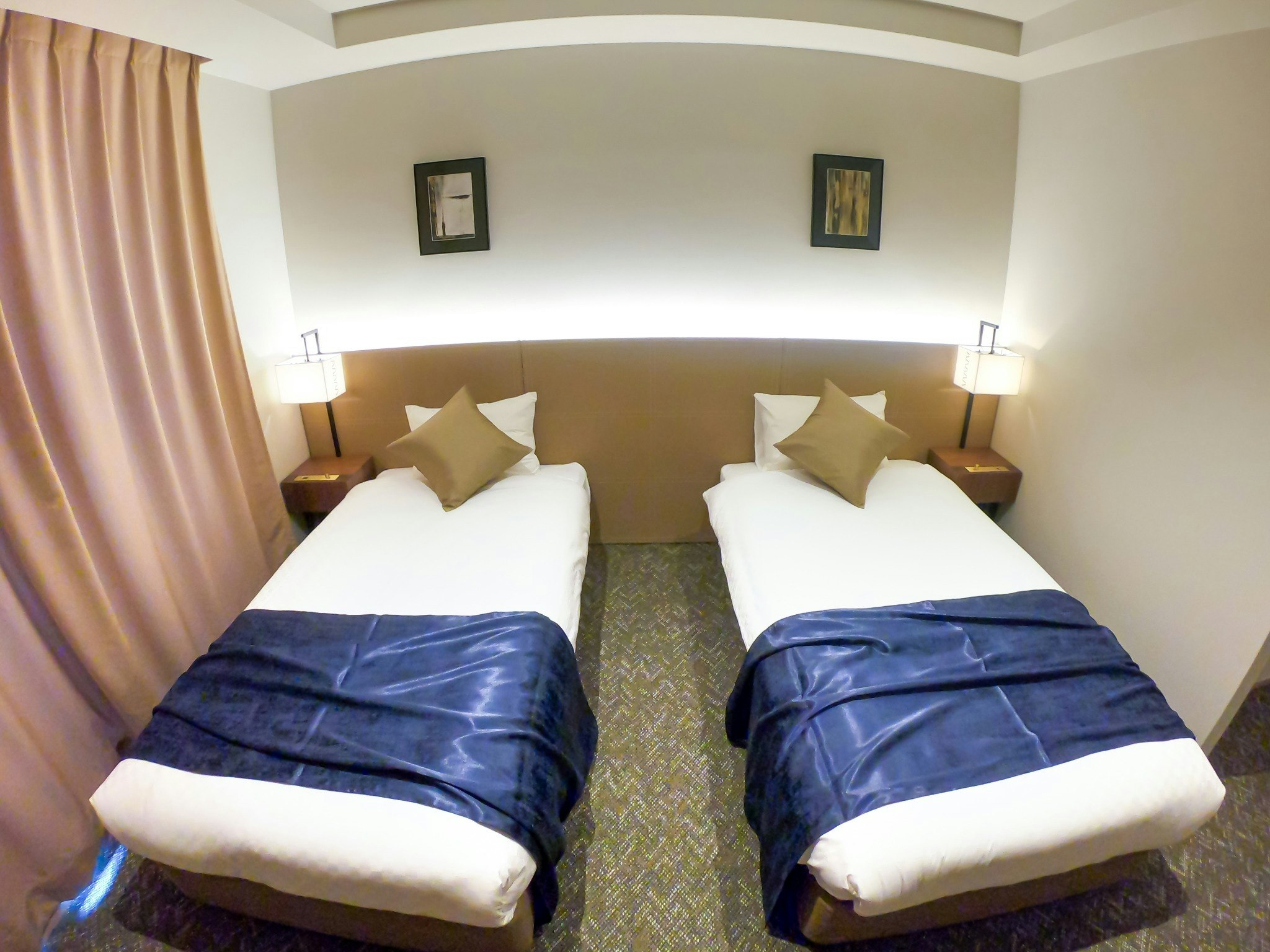 デラックスツインルーム