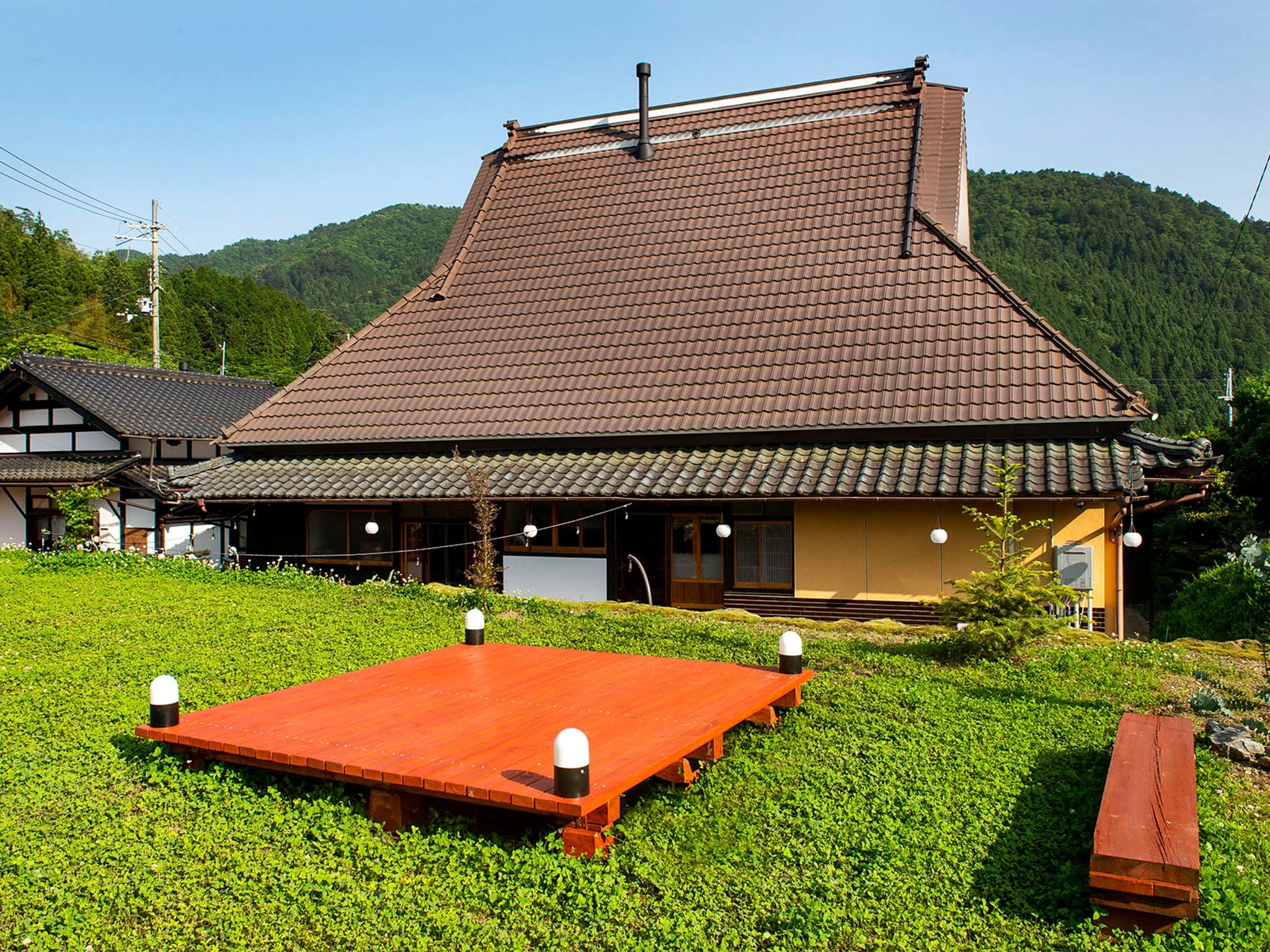 ・晴れた夜にはデッキに寝転がれば満天の星空が広がります