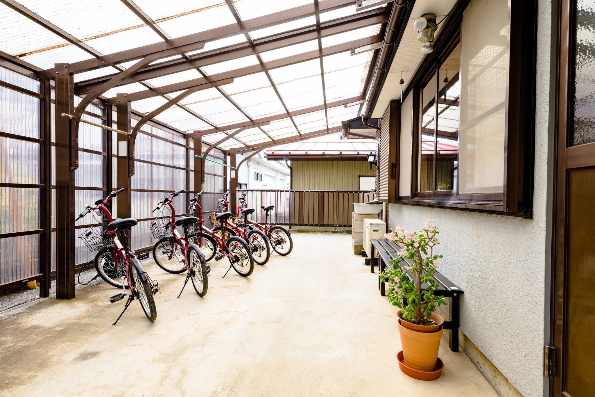 駐車場&BBQスペース/自転車置場