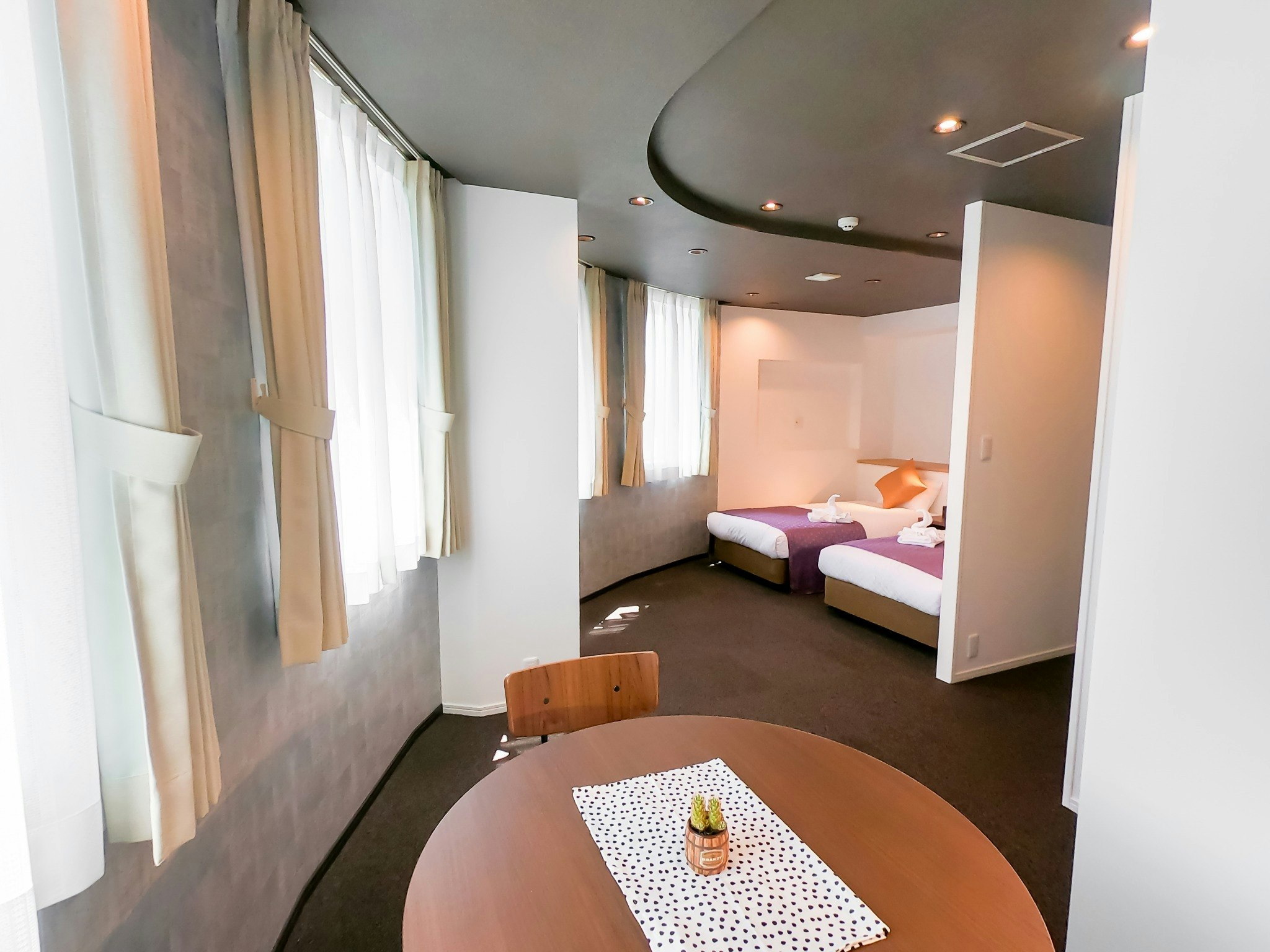 デラックスアパートメント