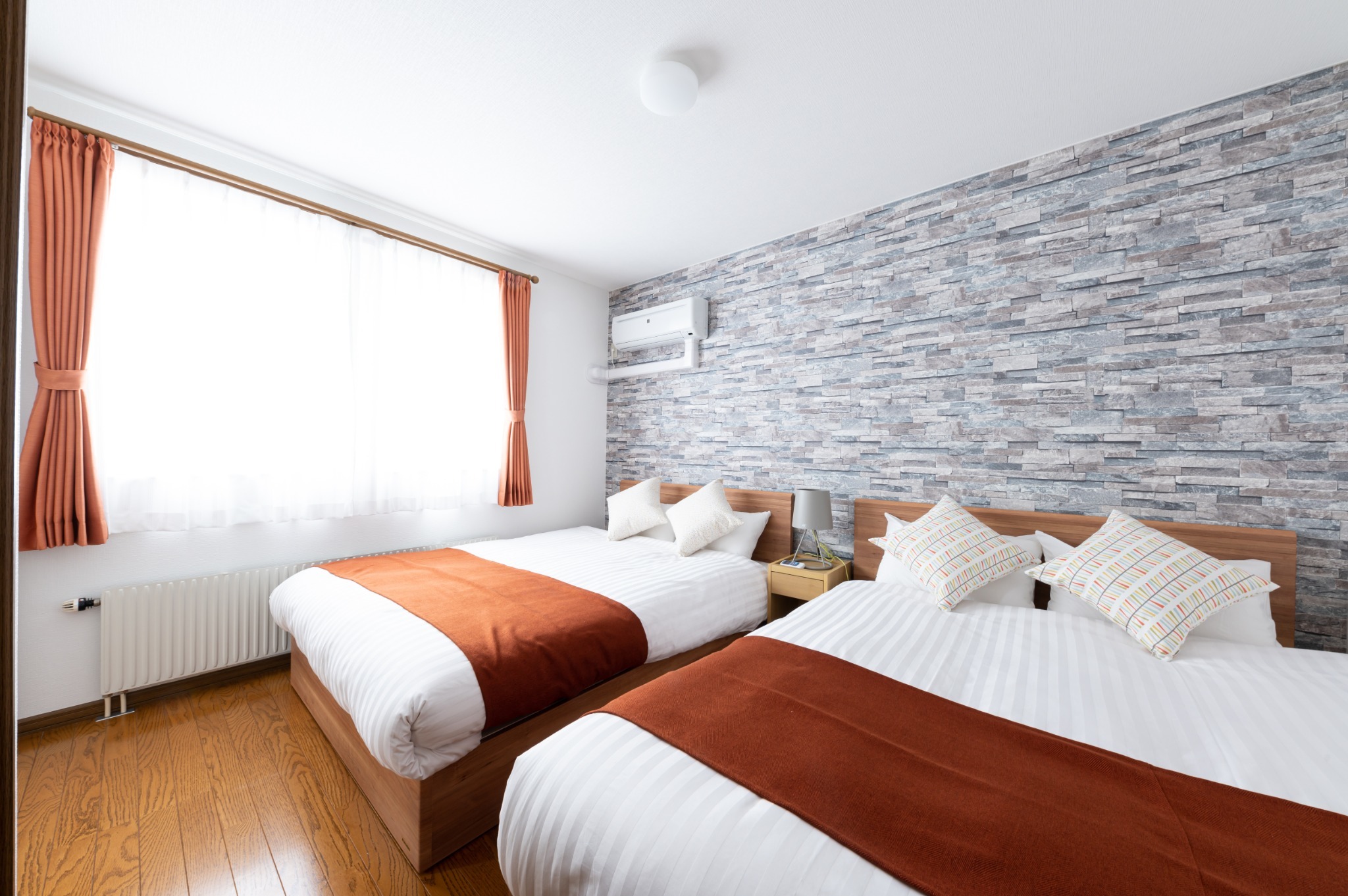 寝室にはベッド☆