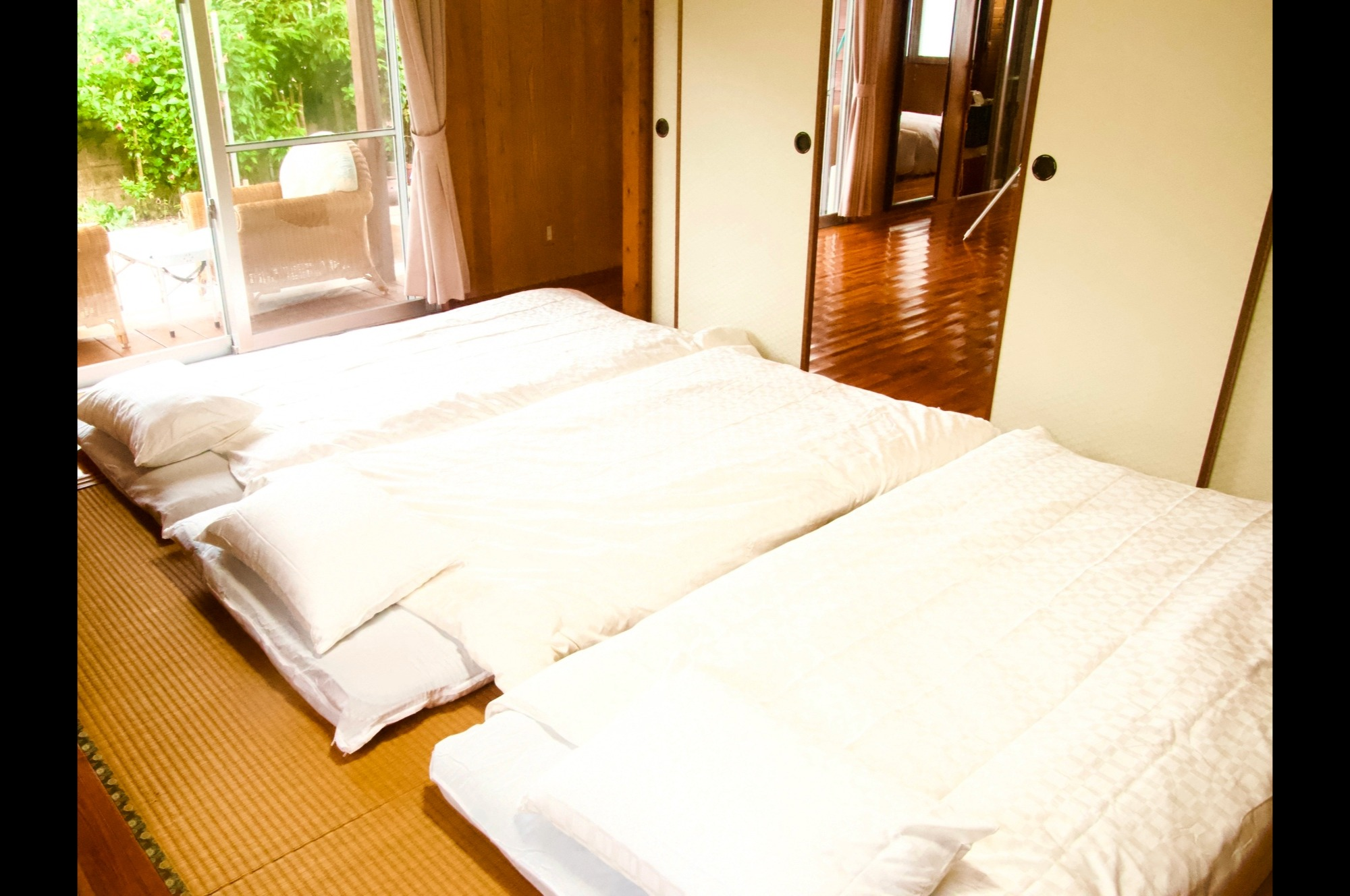 【素泊まり】1日1組限定のハイビスカスに囲まれた隠れ民家宿