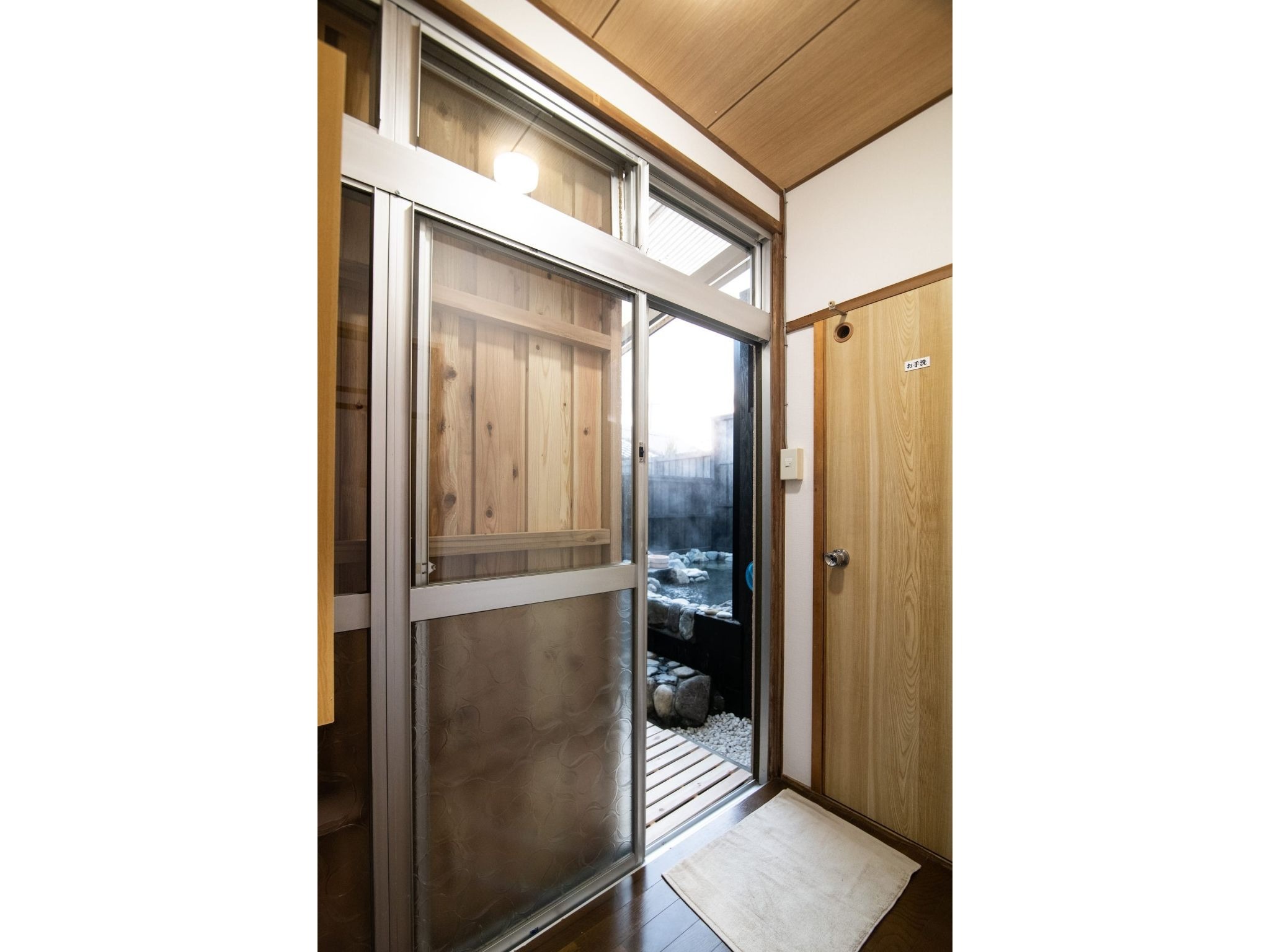 縁庵 )NEW 湯の坪街道まで徒歩6分温泉つき!! 大パノラマの由布岳!☺︎ 貸切一軒家