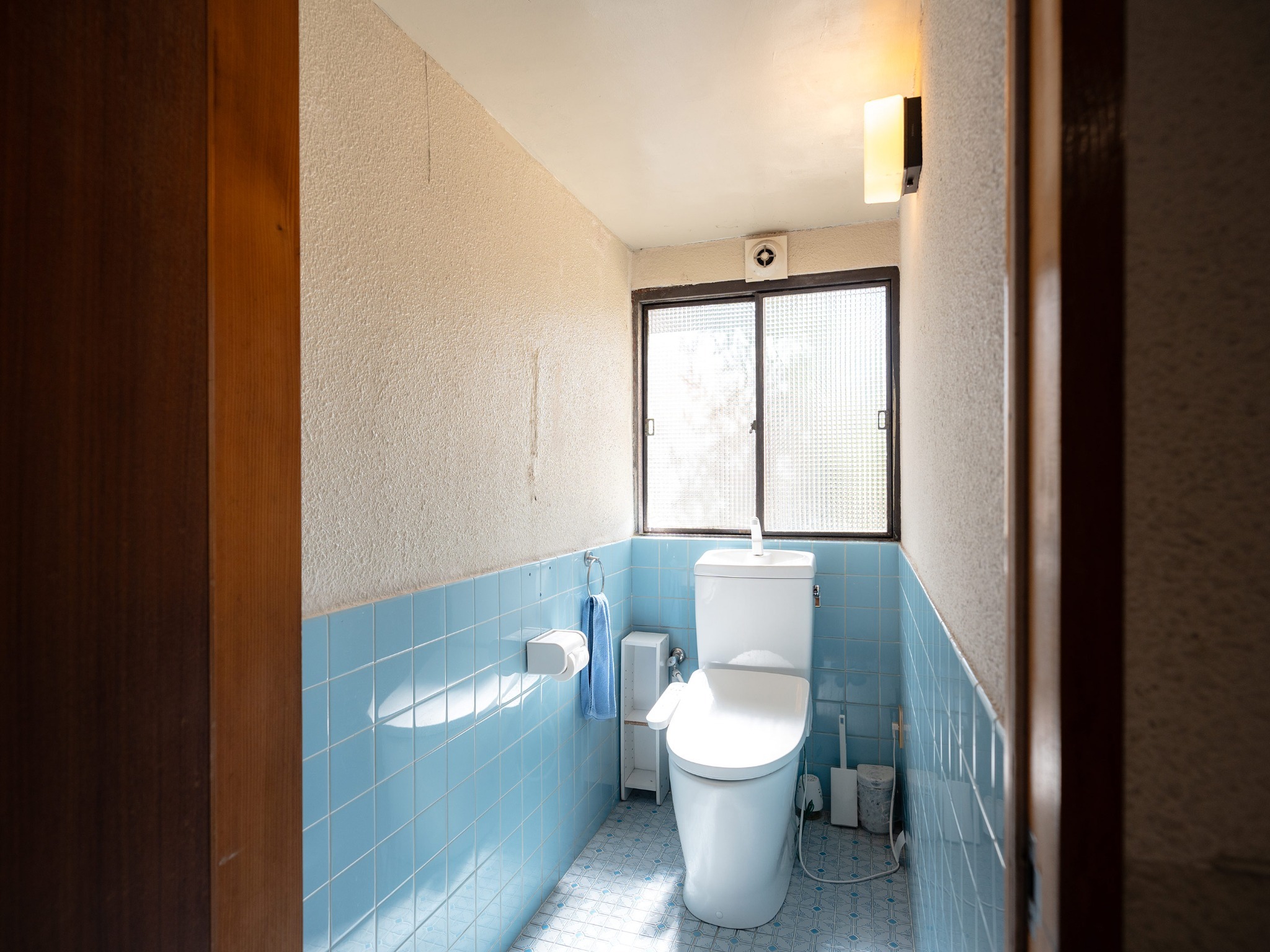 ・【トイレ】快適な温水洗浄便座付きトイレ