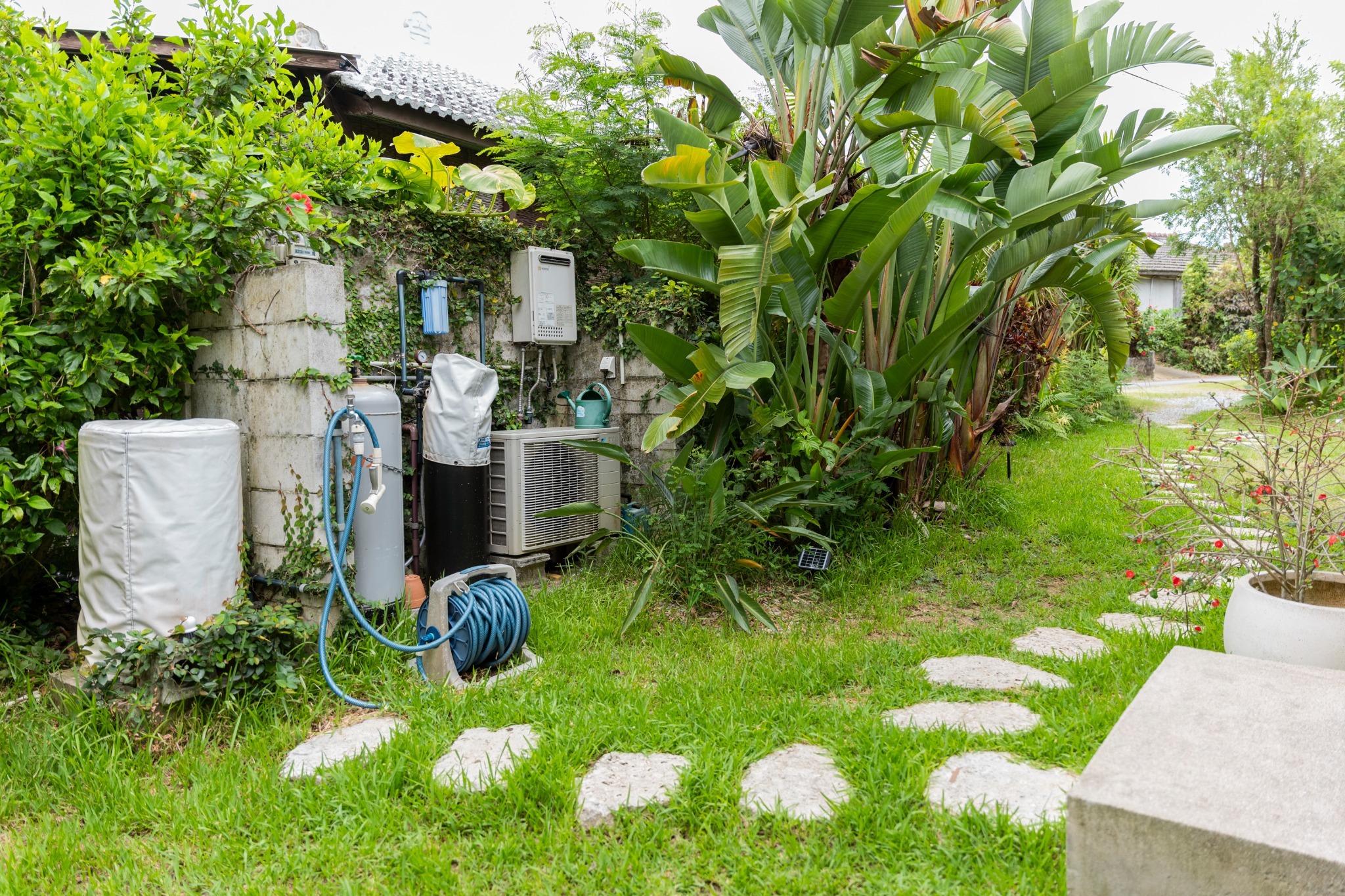 Outdoor washing area
