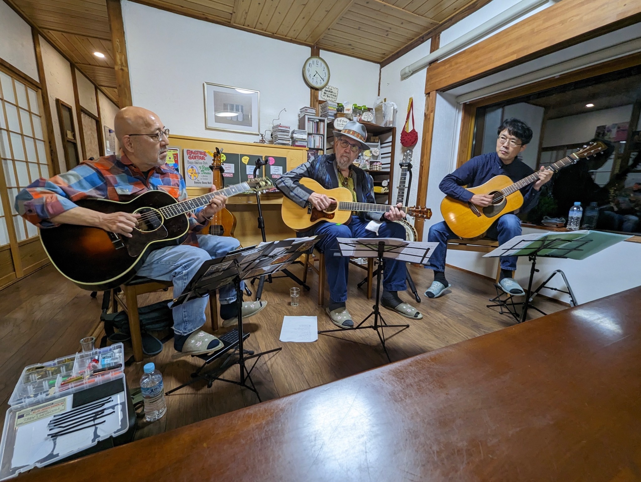 カフェでのライブ