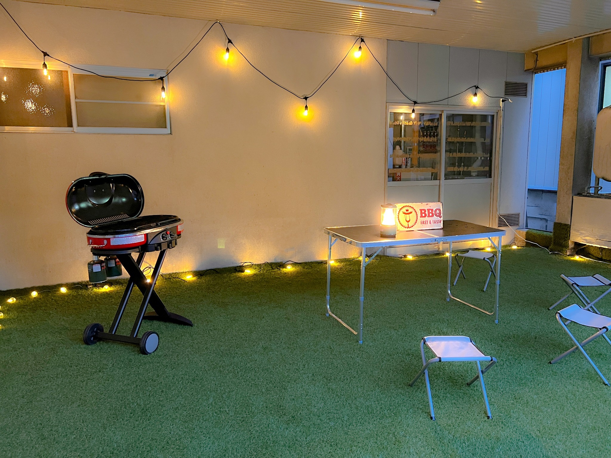 屋外BBQスペース付き(BBQグリルは一例です)