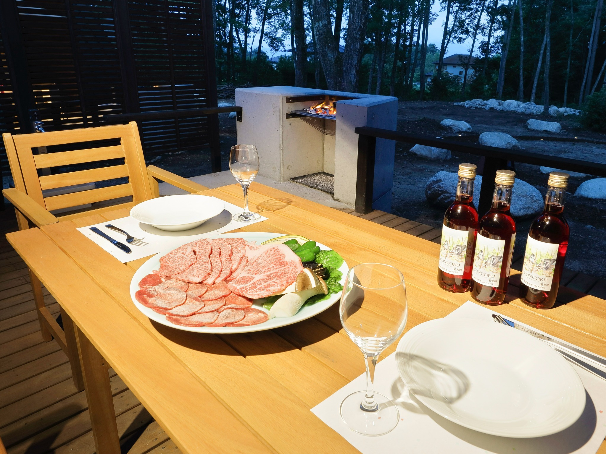 ・【夕食イメージ】事前予約にて安曇野産信州牛BBQセットをご用意できます