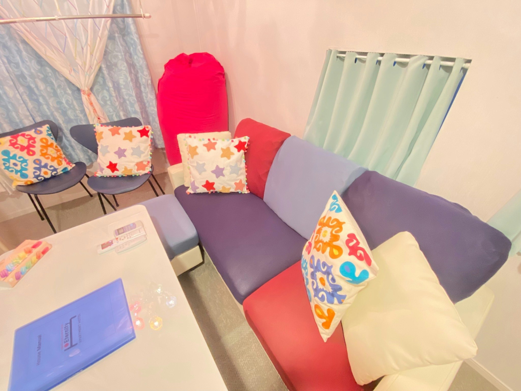 【ポップなお部屋】最大4名/西大井駅徒歩2分/ロフト/品川1駅/映える滞在/SHINAGAWA301