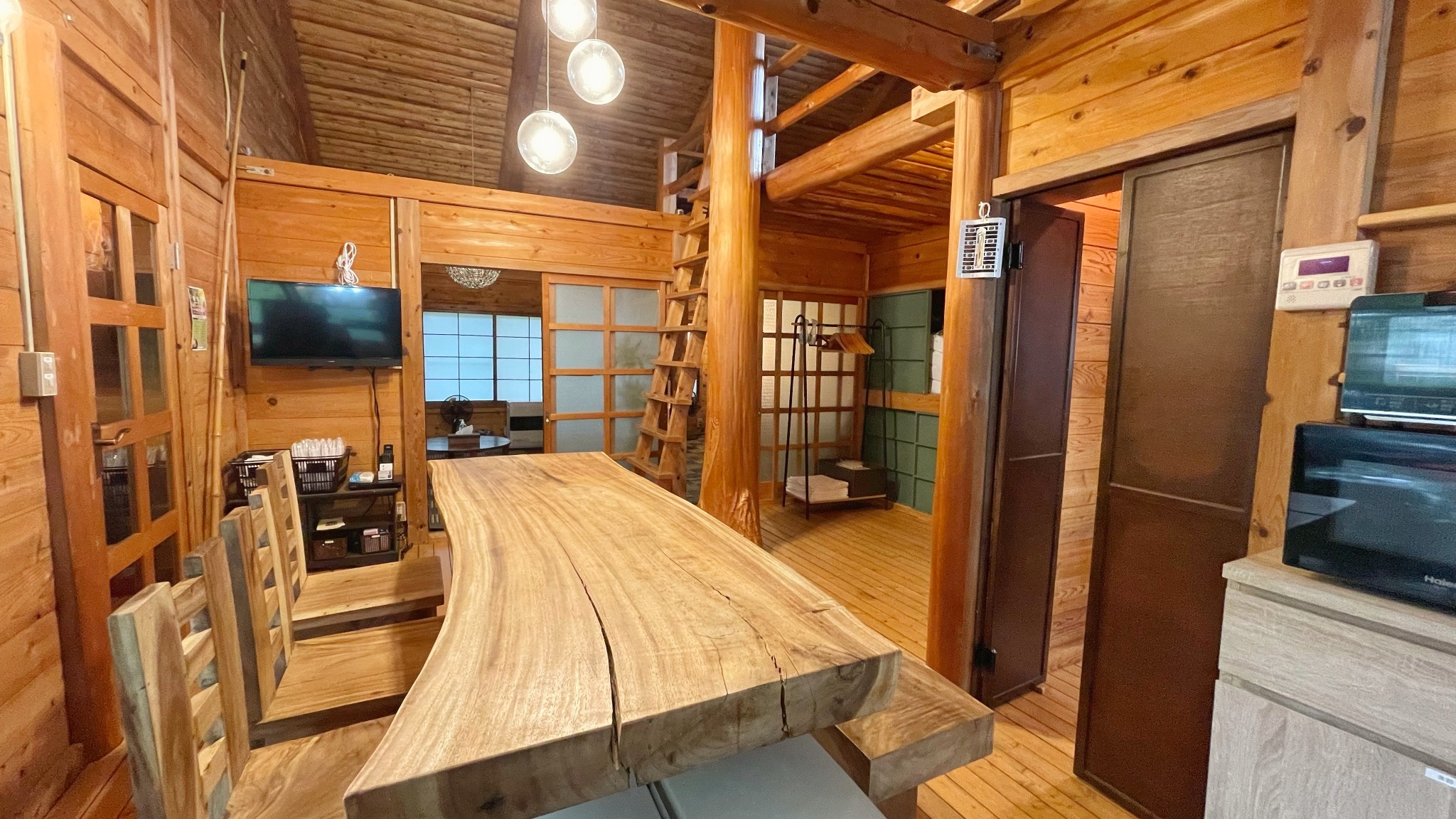 ダイニング(9畳)