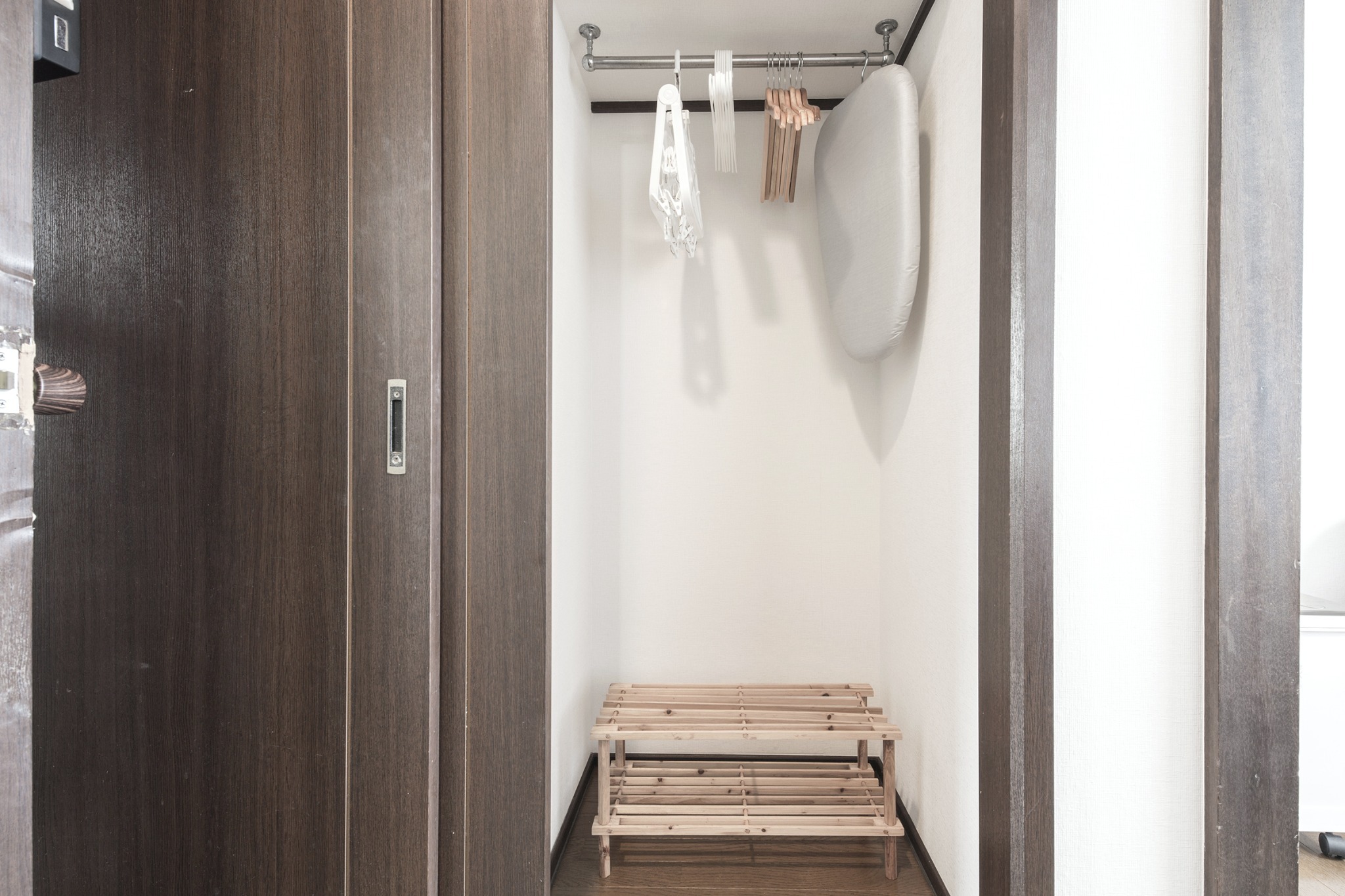 ハンガーラック付きクローゼット