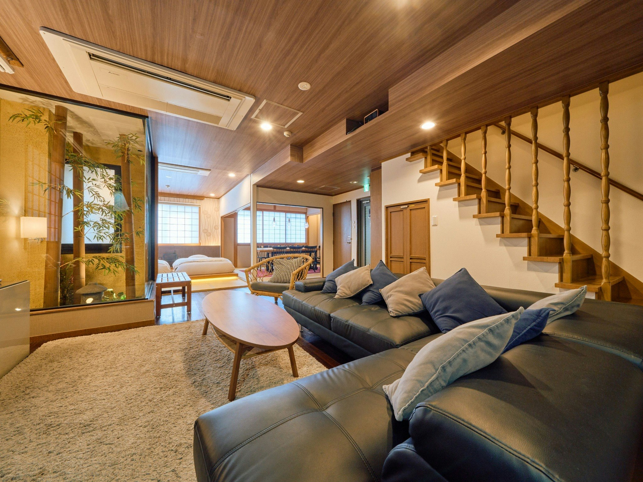 今昔荘 大阪 道頓堀   - 寄合 -