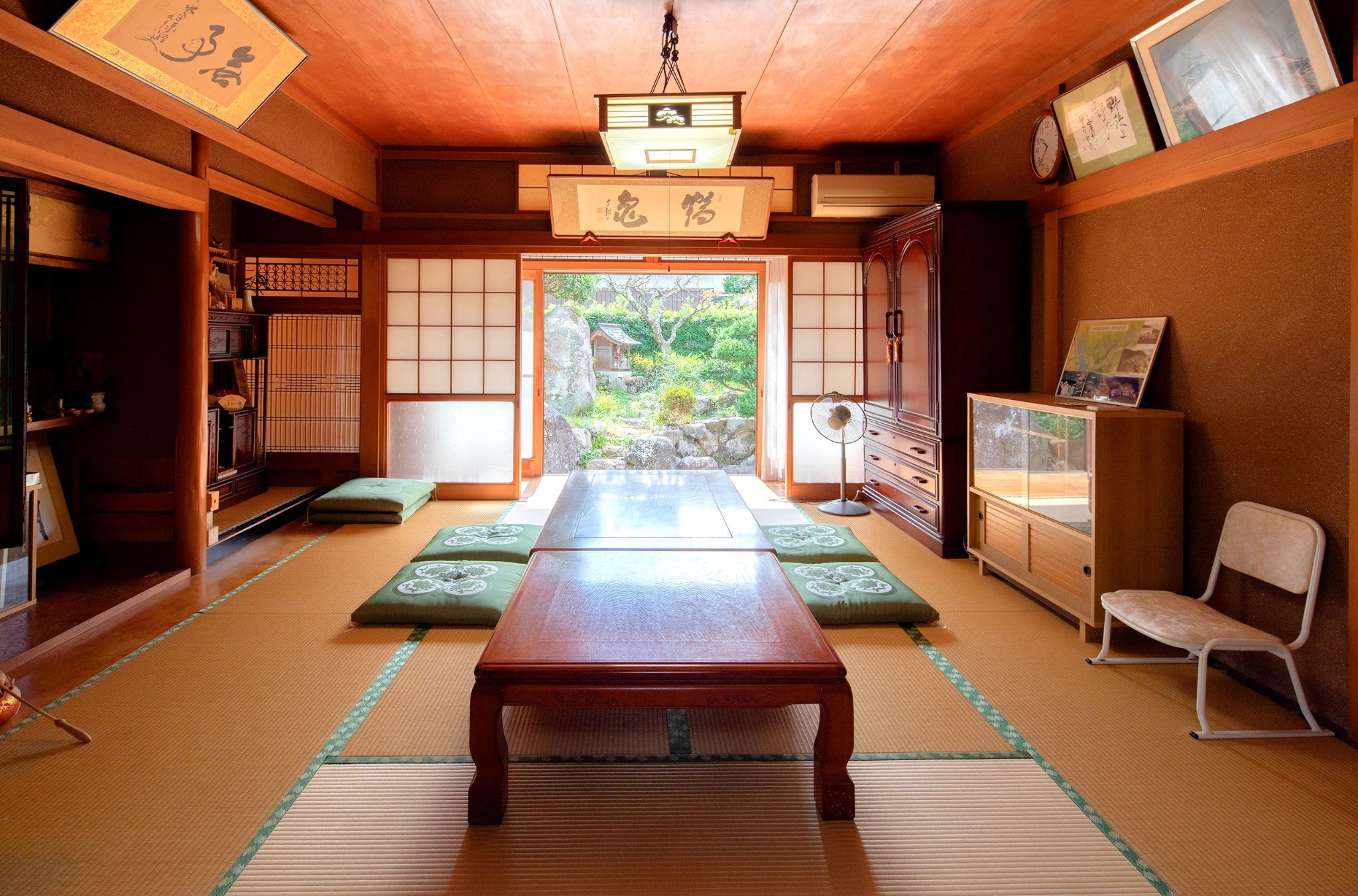 居間