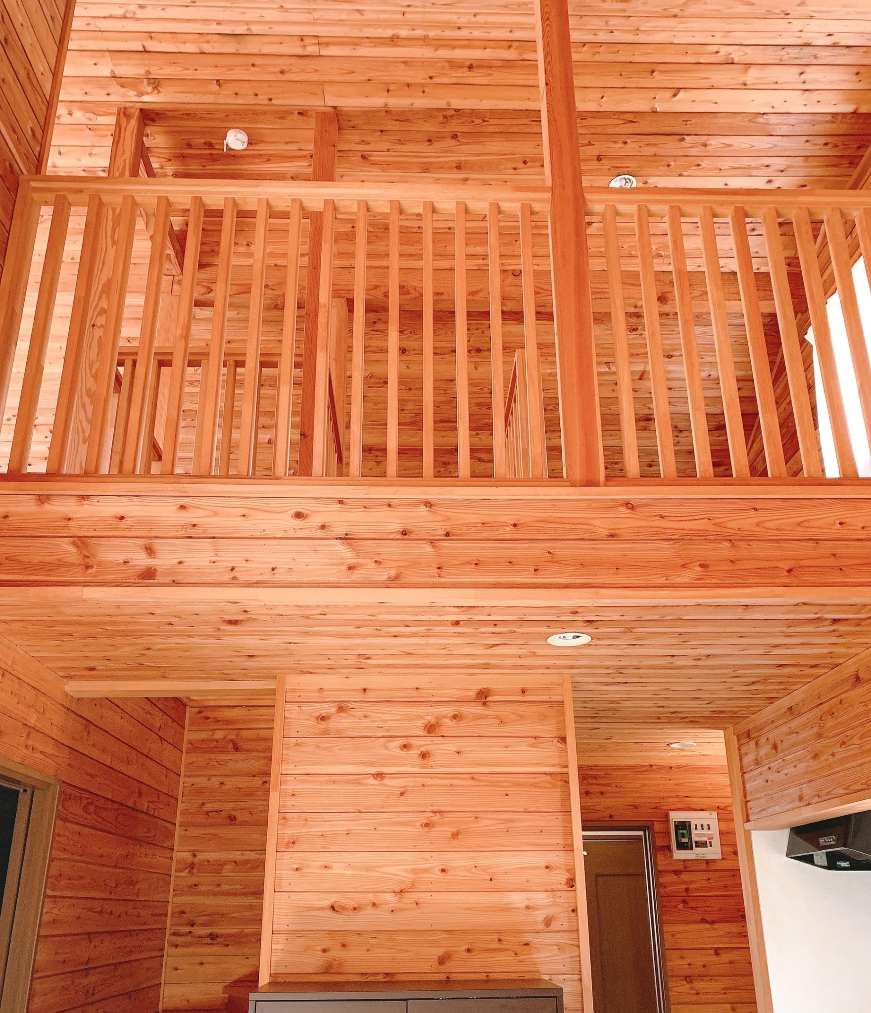 北軽井沢Ｂｌｕｅ　ｈｏｕｓｅ｜森林に囲まれた屋根付きテラスのプライ【Ｖａｃａｔｉｏｎ　ＳＴＡＹ提供】 写真4
