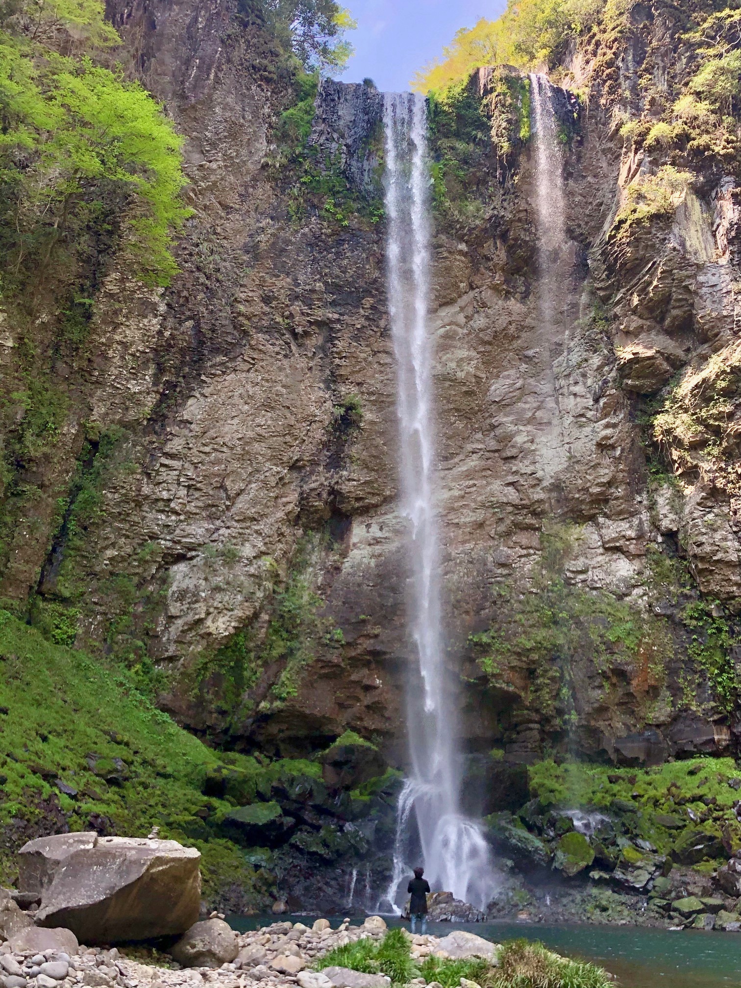 近所にある国指定名勝の福貴野の滝