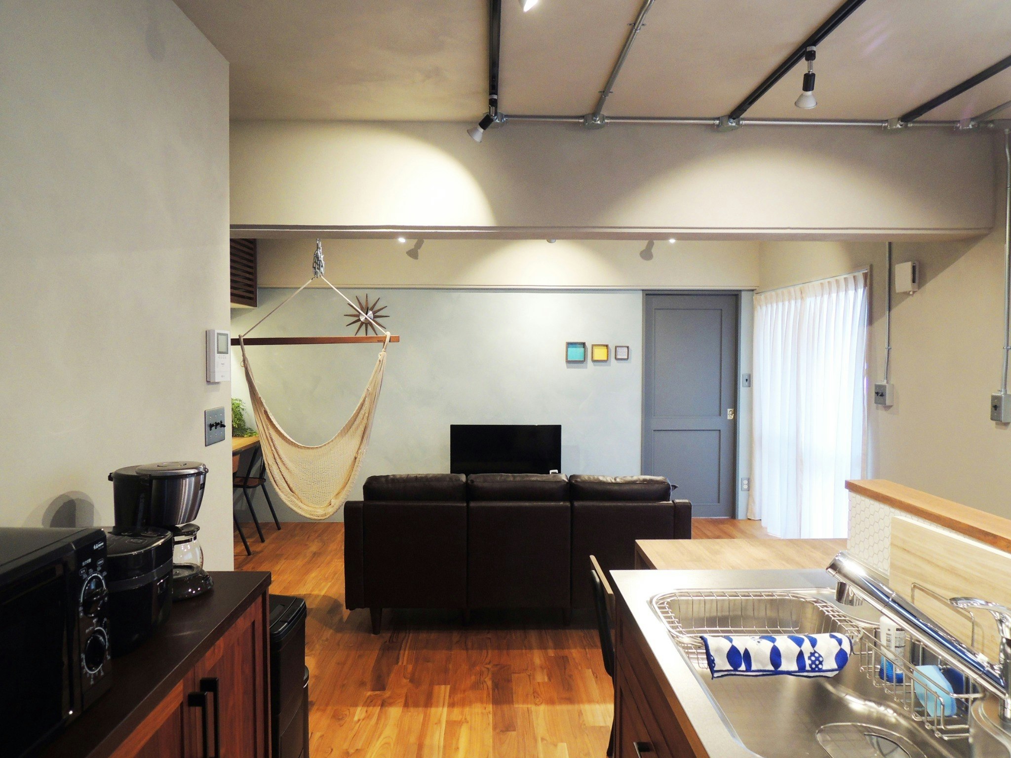 【禁煙】【ペットOK】【那覇・空港アクセスGOOD】オシャレな庭付きコンドミニアム