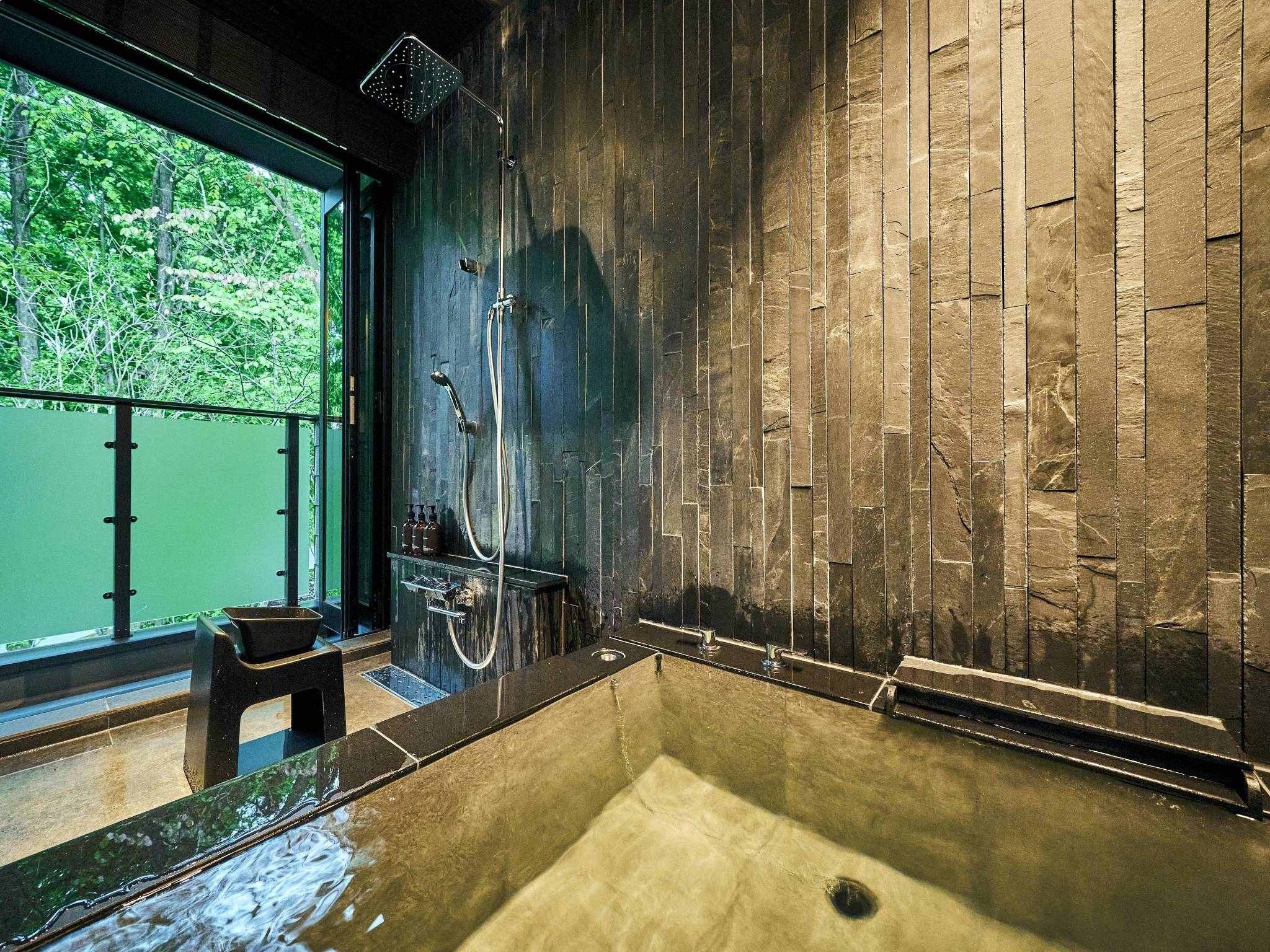 101-103/レインシャワー付き温泉ビューバス