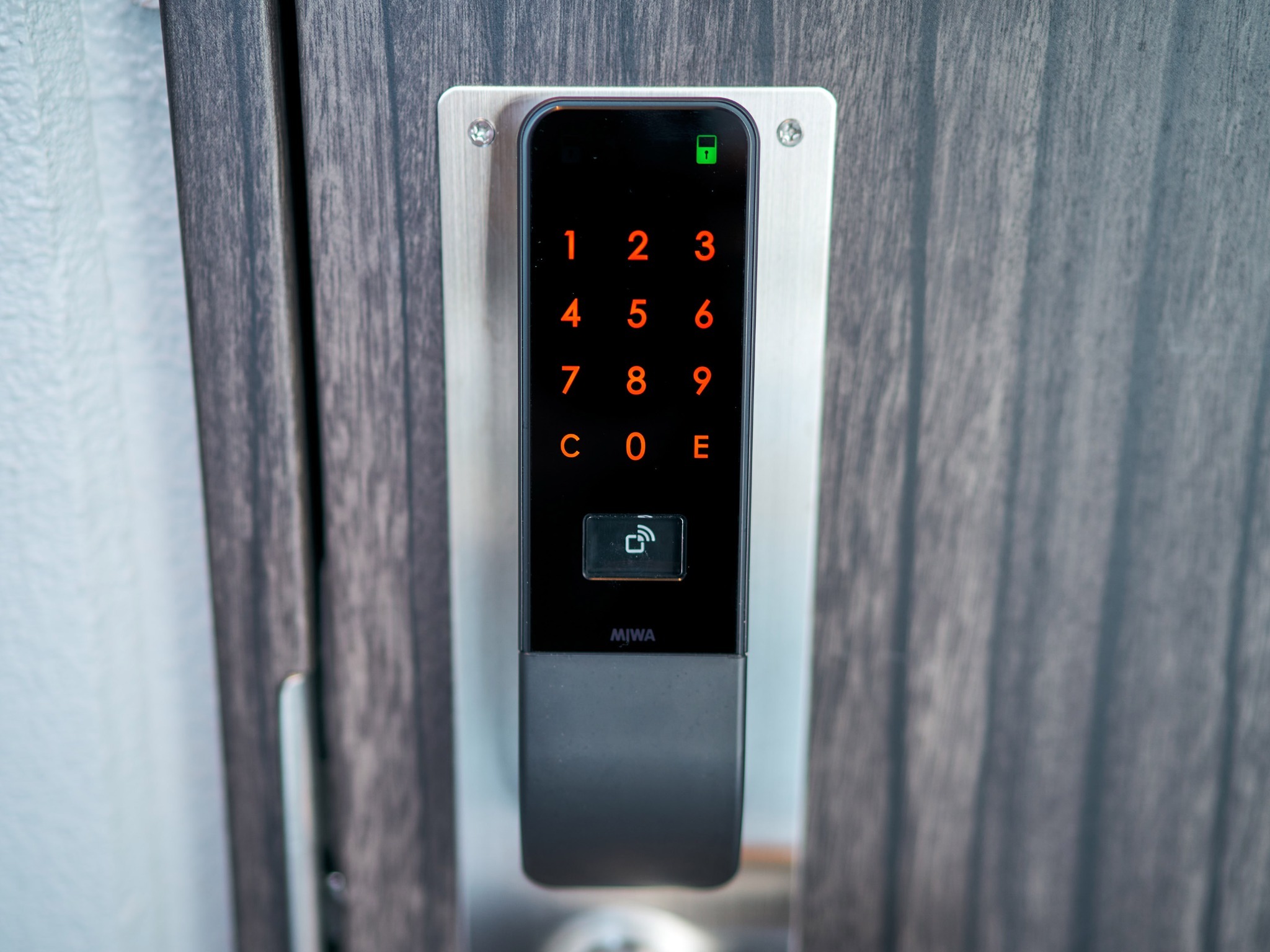 スマートロック/入室はキー番号でスムーズに!