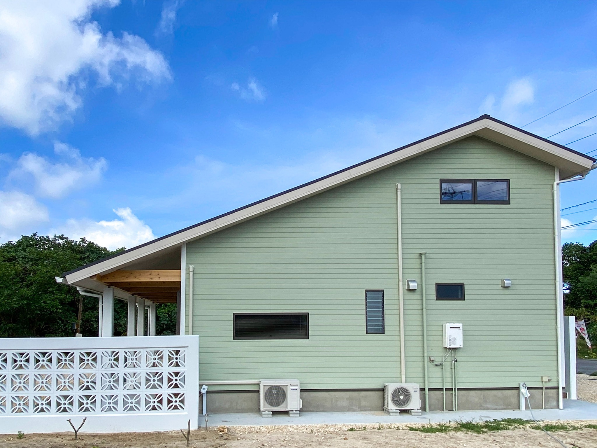 ・外観 東側から見た様子