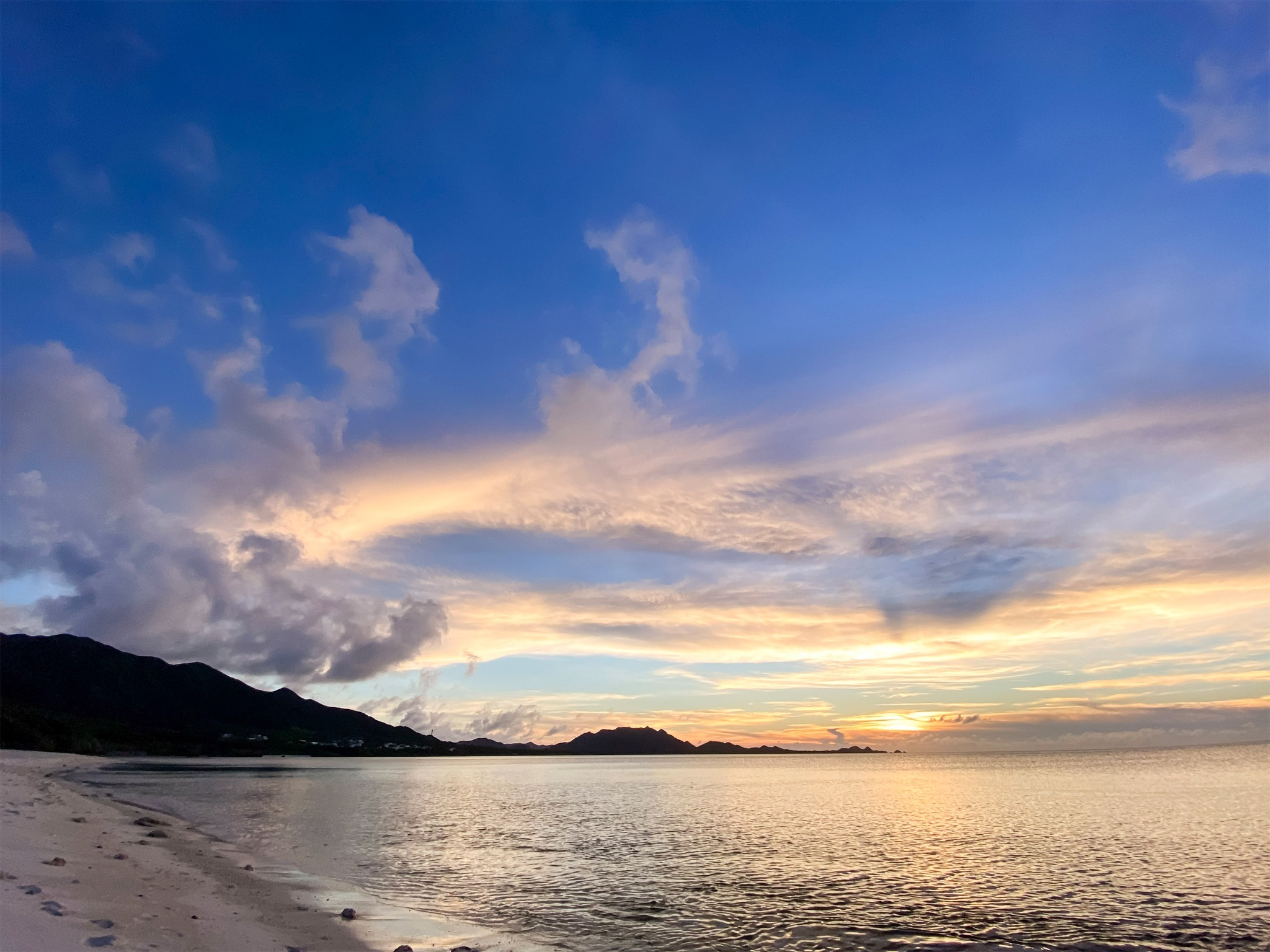 ・米原ビーチ この景色を見に石垣島までお越しください!