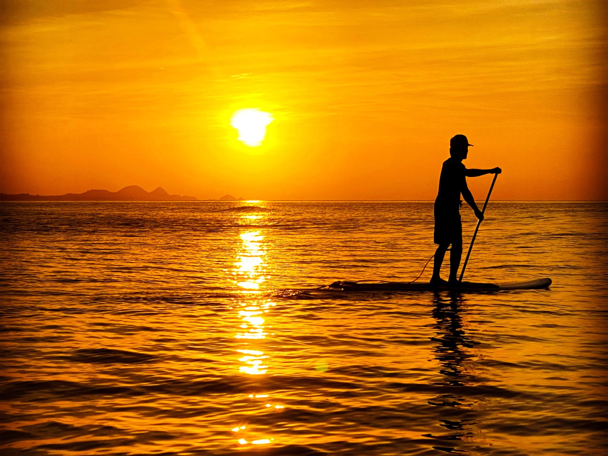 ・米原ビーチのサンセットとSUPの様子