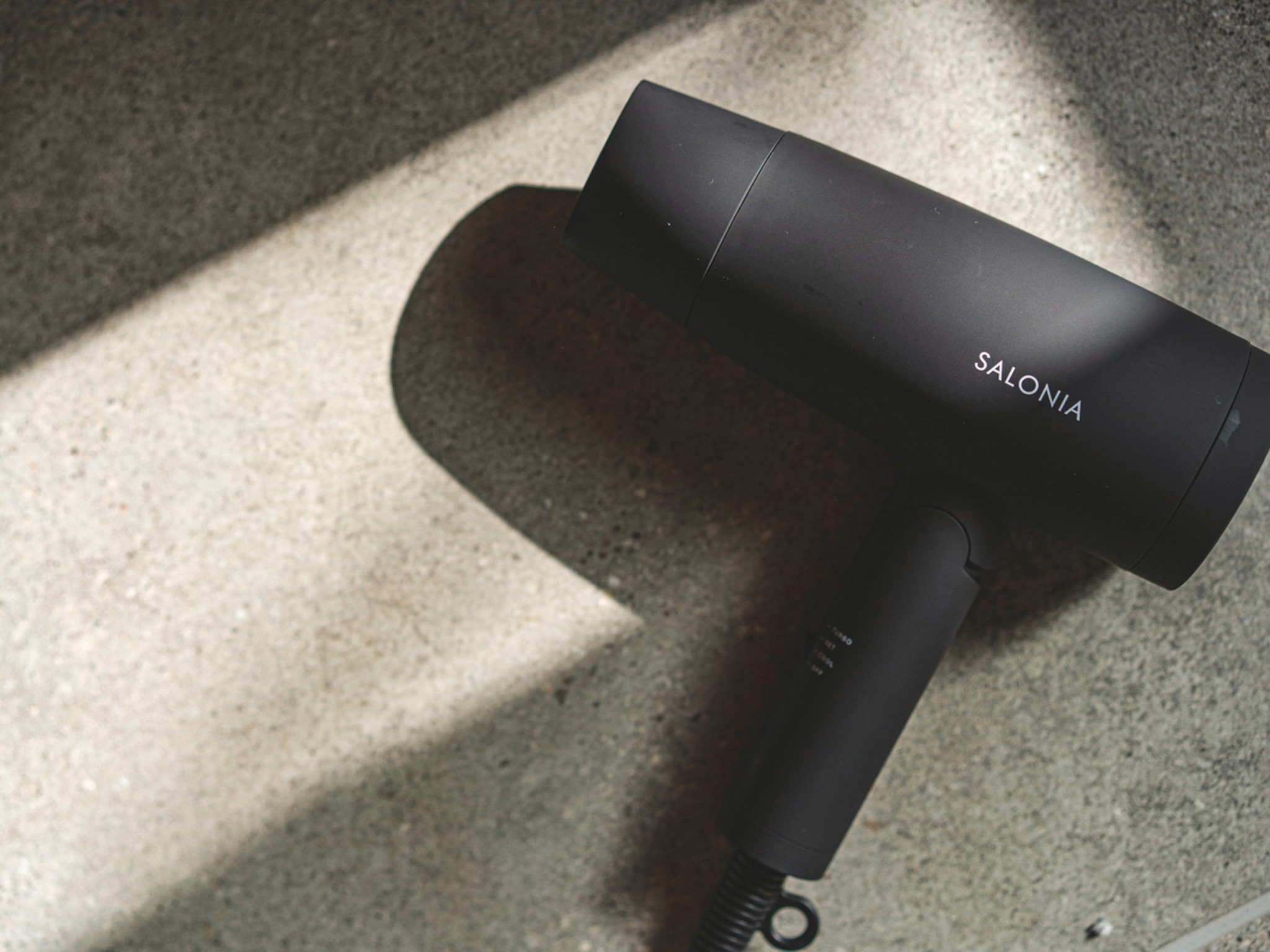 ・【ドライヤー】ドライヤー・バスタオル・歯ブラシ・くしなどアメニティも取り揃えております