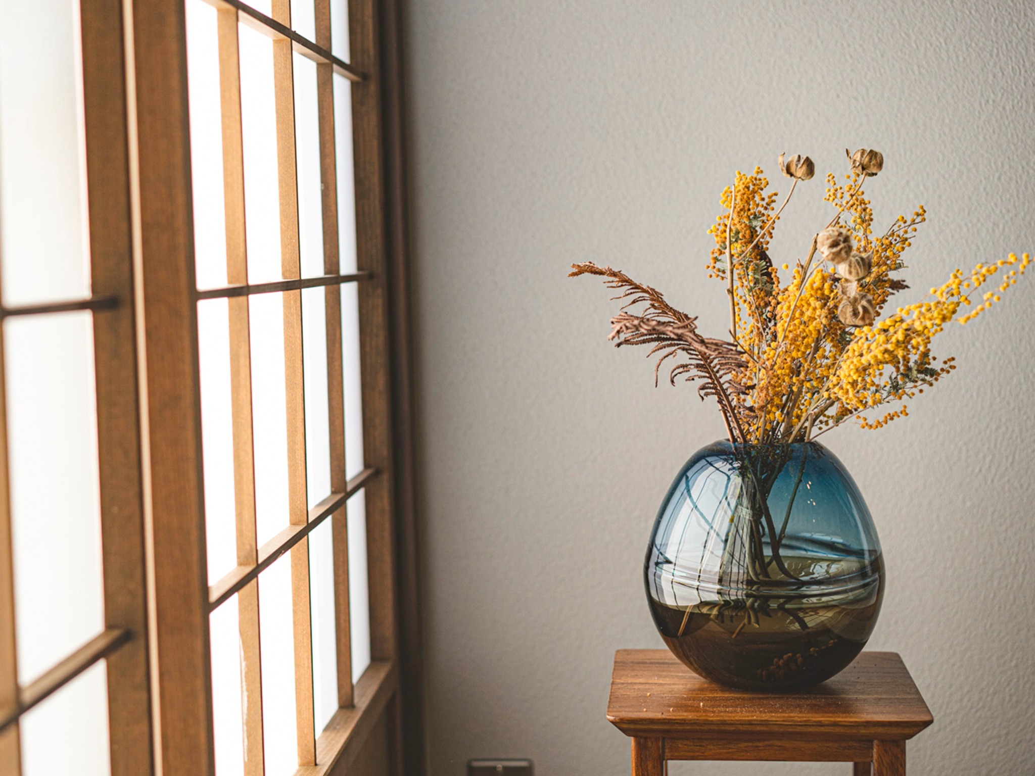 ・【インテリア】元々の建物の良さを生かし、和と洋の調和に配慮した内装です