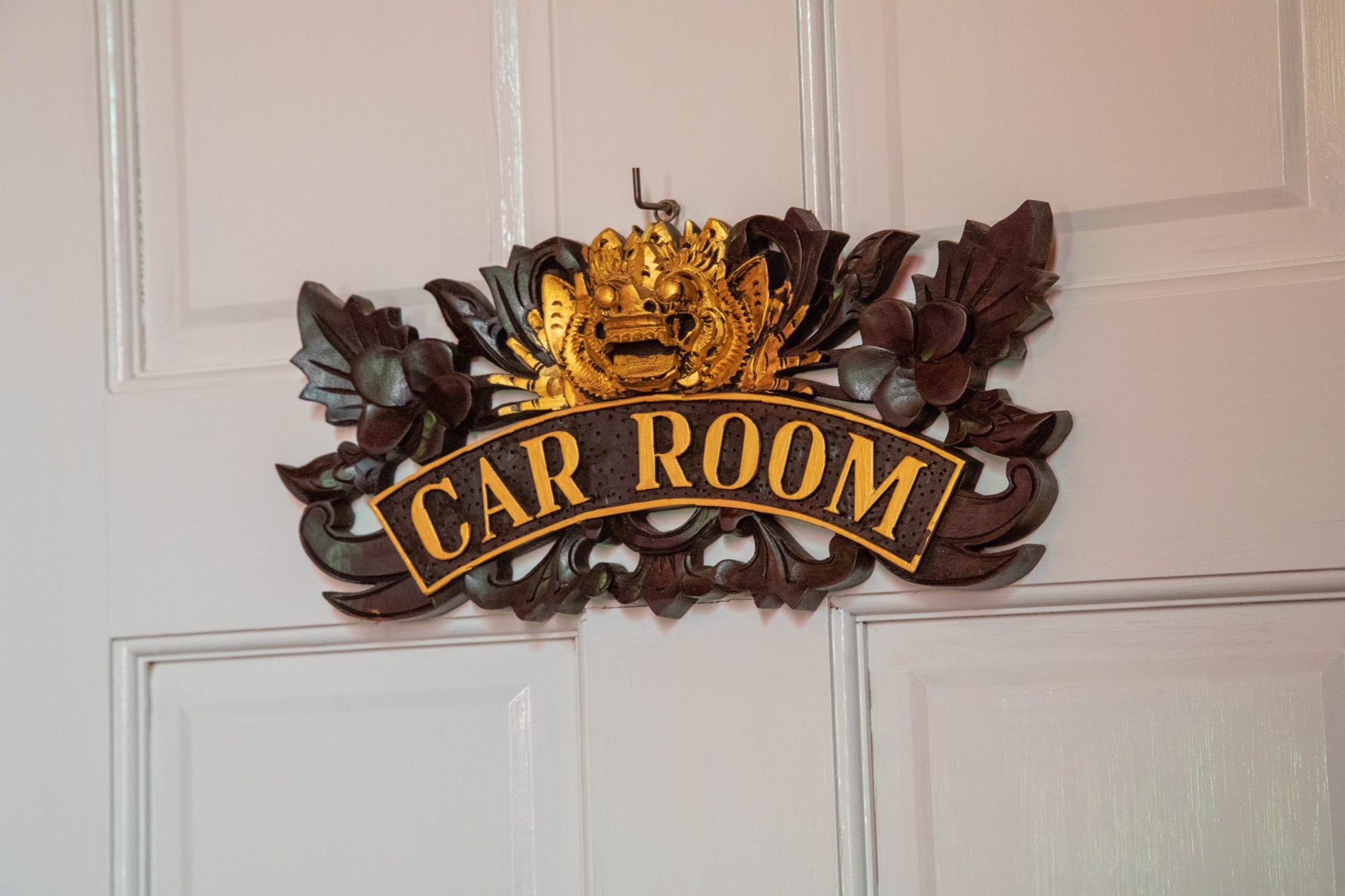 Car ROOM