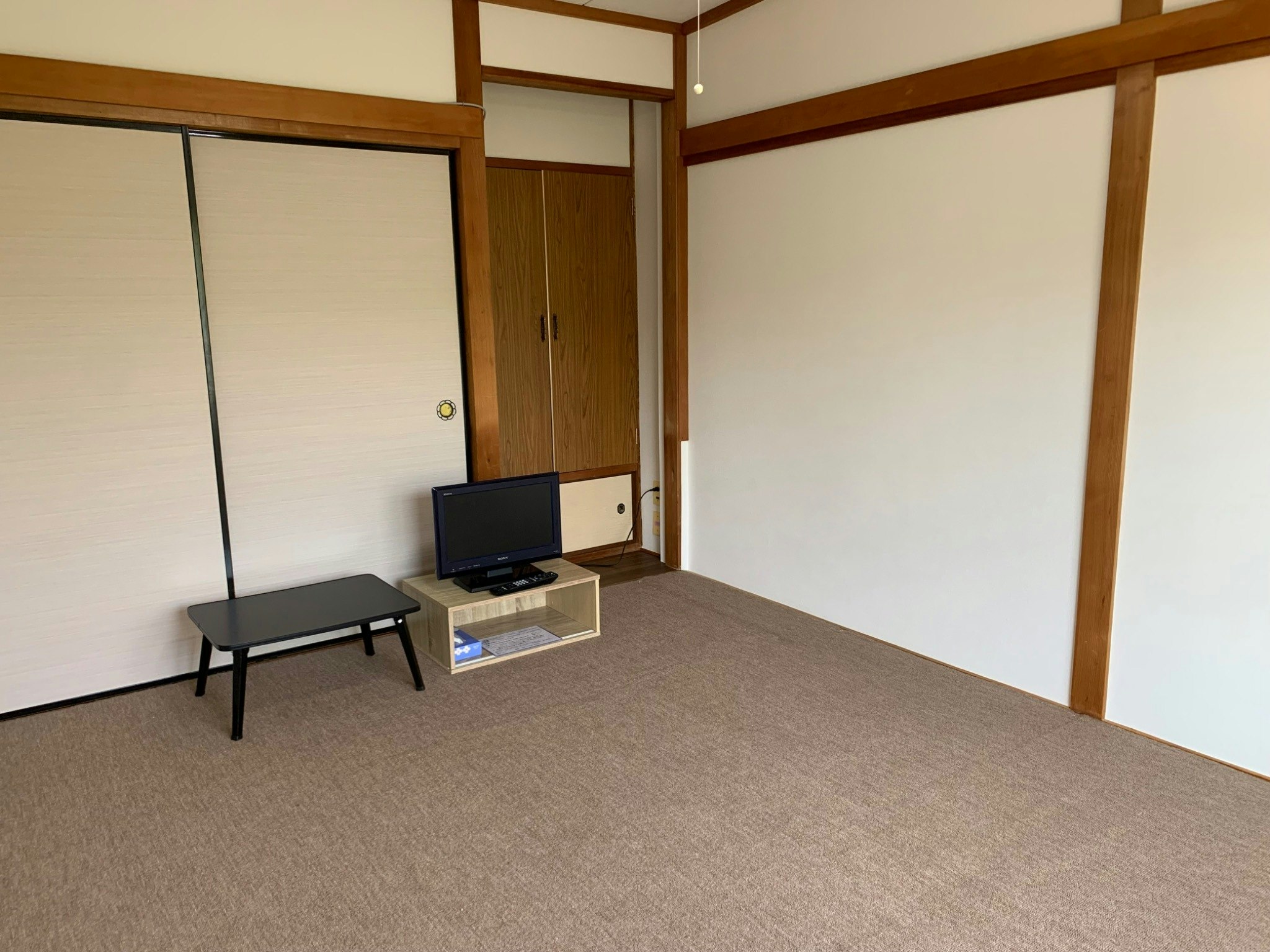 6畳【素泊まり】スーパー&レストランが近い好立地⭐︎Wi-Fi完備