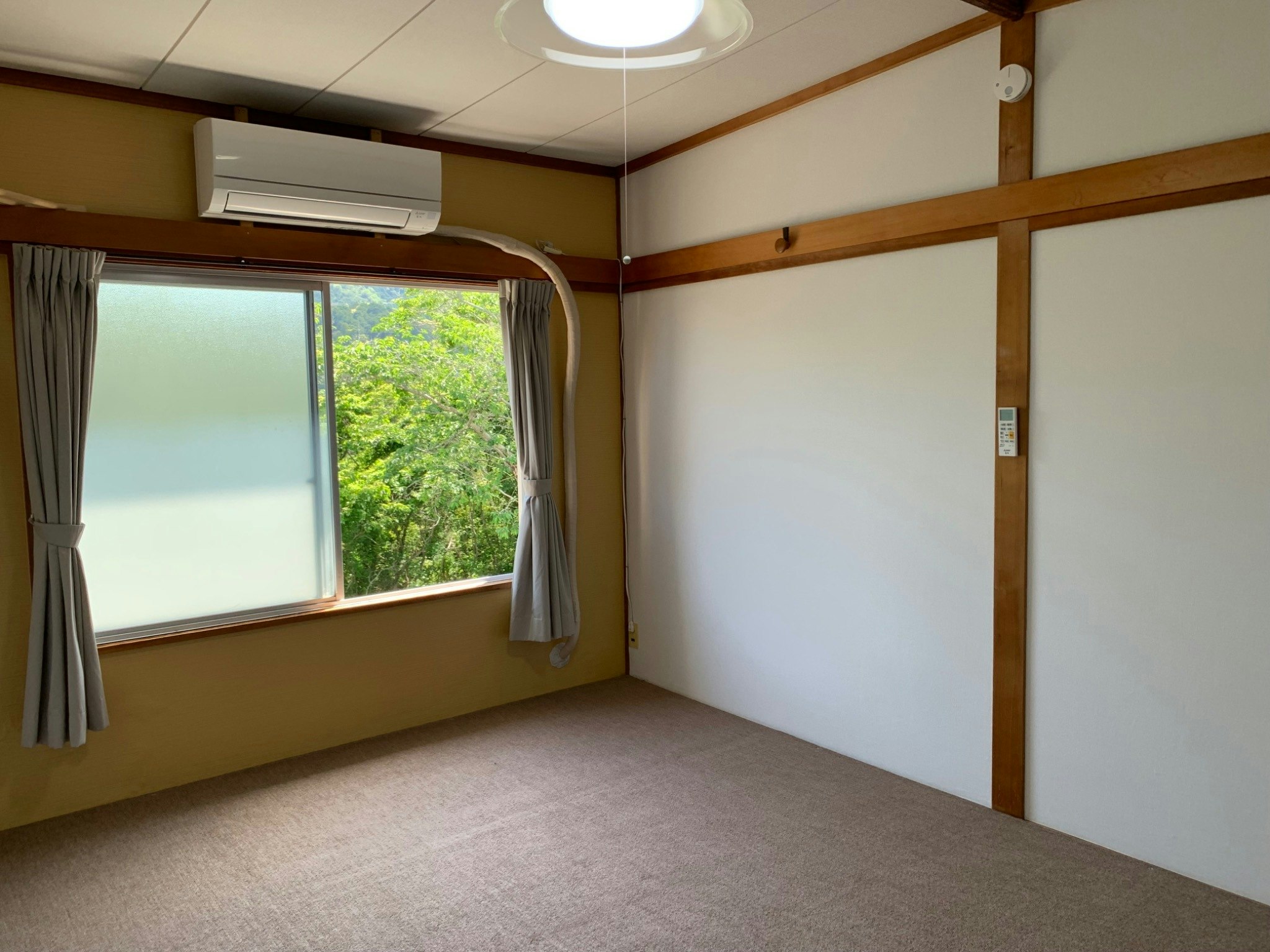 6畳【素泊まり】スーパー&レストランが近い好立地⭐︎Wi-Fi完備