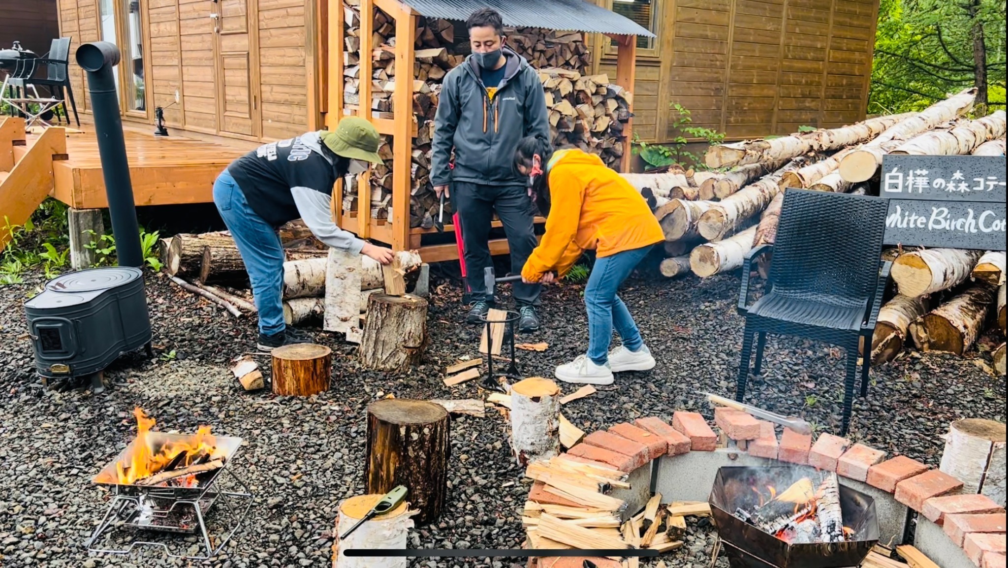 薪割り体験をしてみたい方は、お気軽にご連絡ください^^