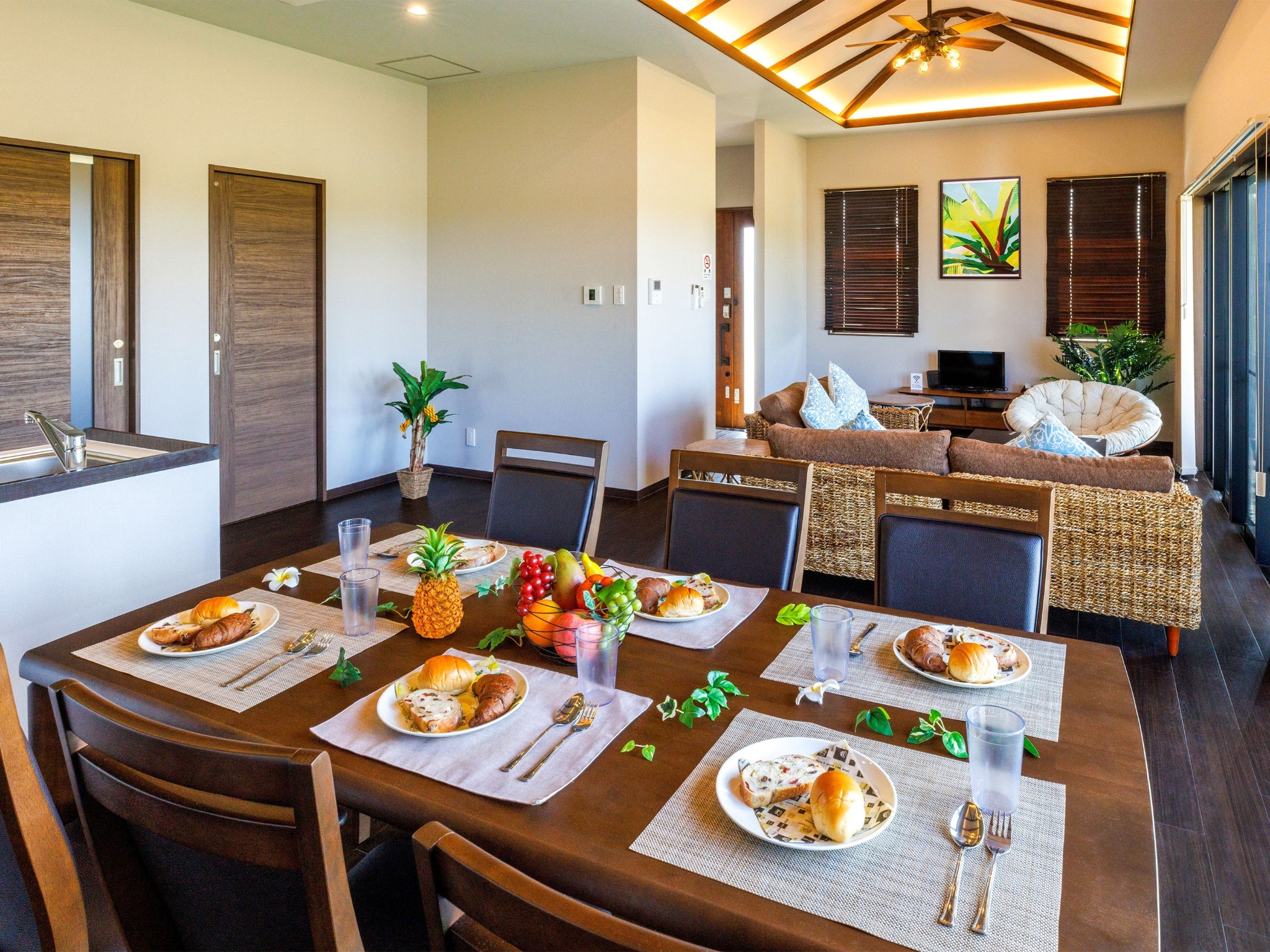 ・Villa2のリビングダイニング:アジアンテイストのインテリア