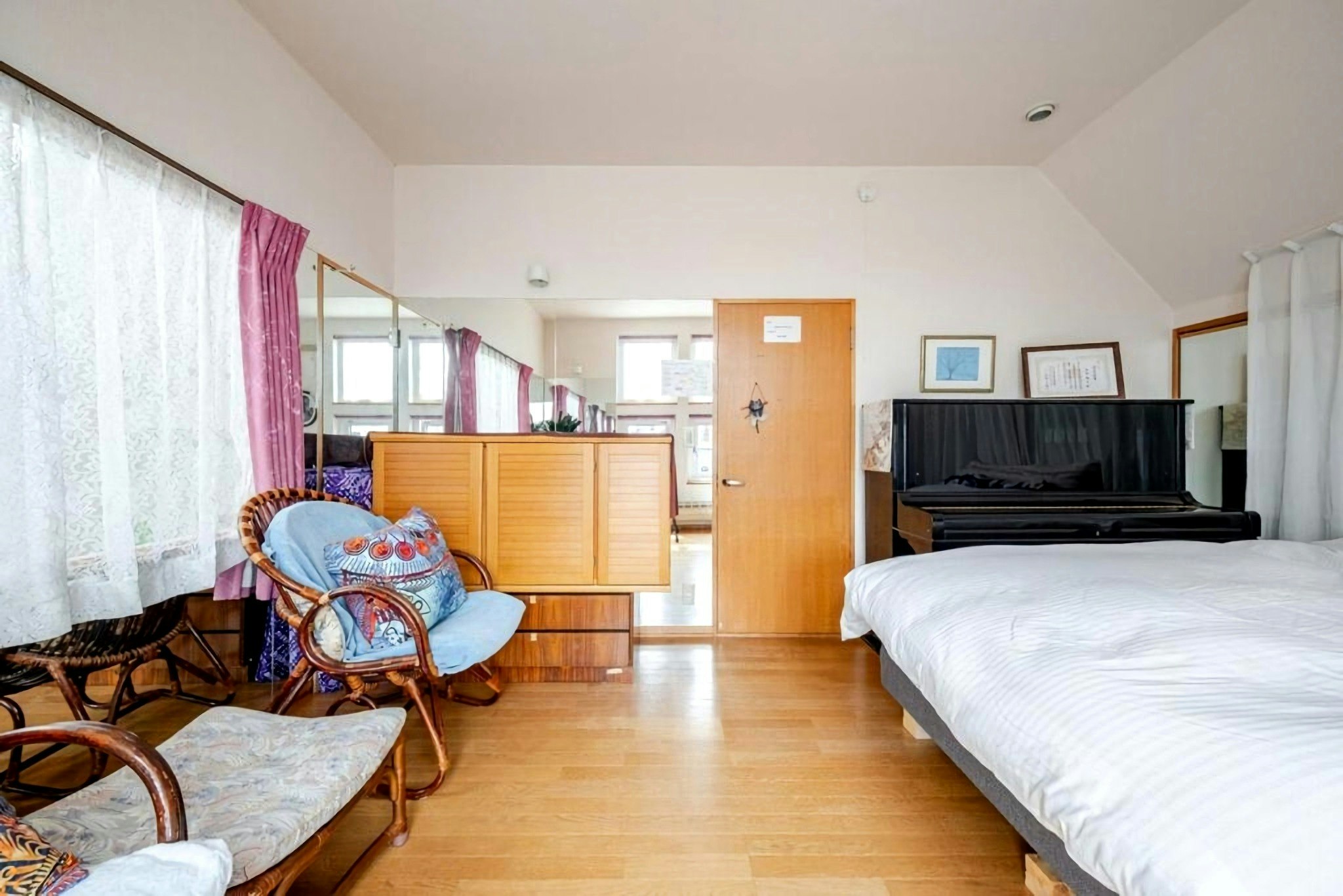 個室A-札幌駅から20分|シンプル×ワークケーション|くつろぎの館