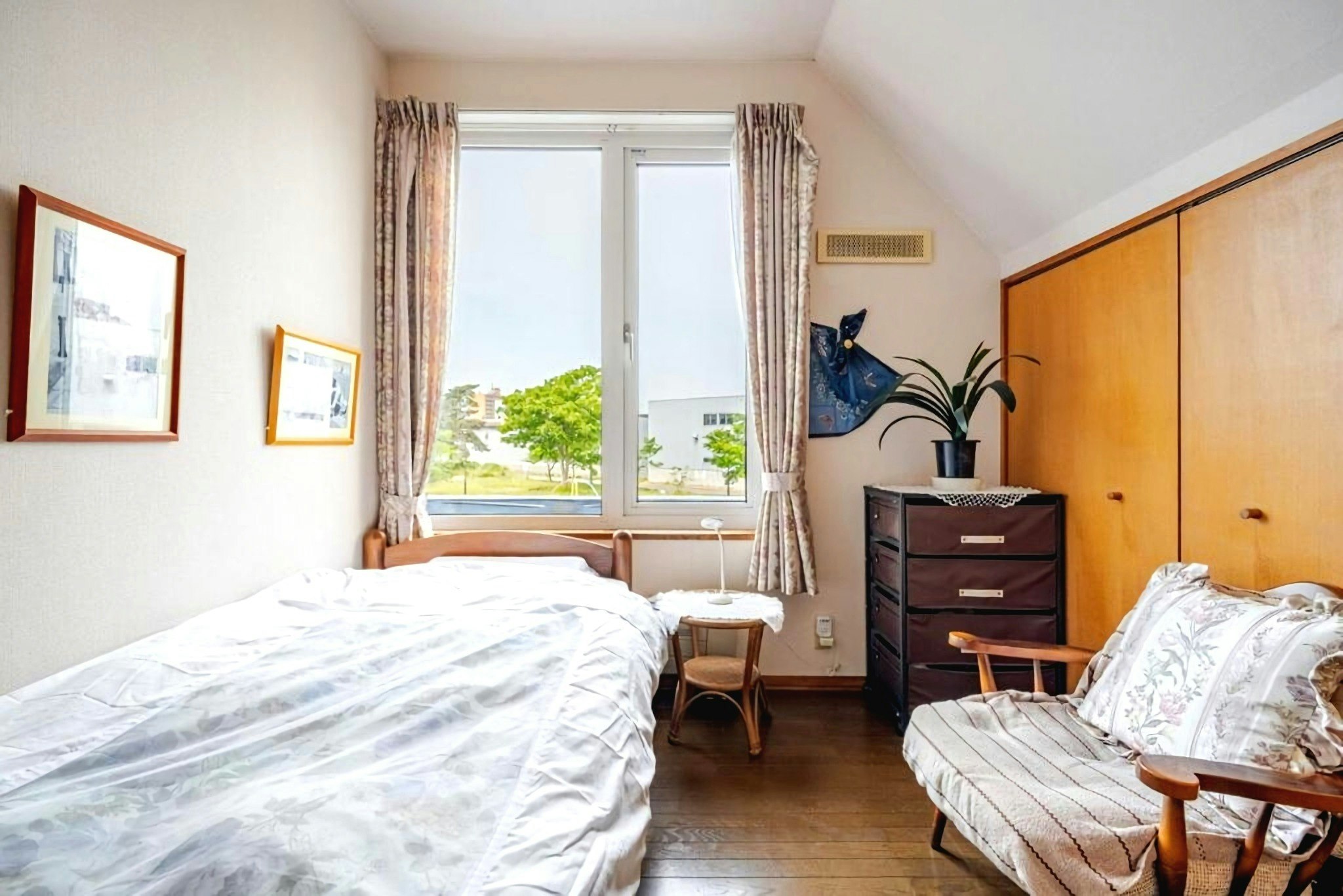 個室B-札幌駅から20分| Work Vacation |緑に囲まれたくつろぎの館