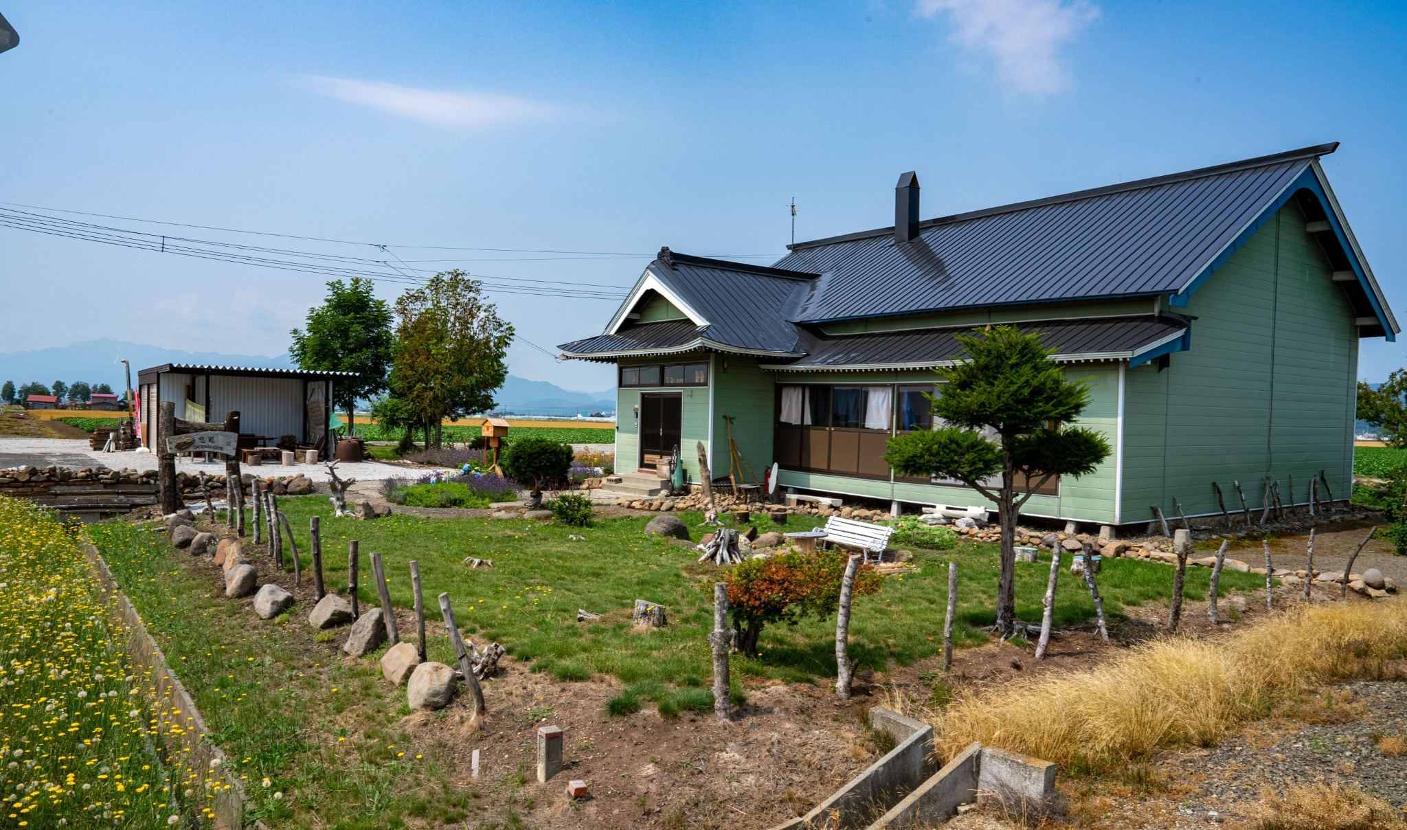 前庭は芝生仕立て!