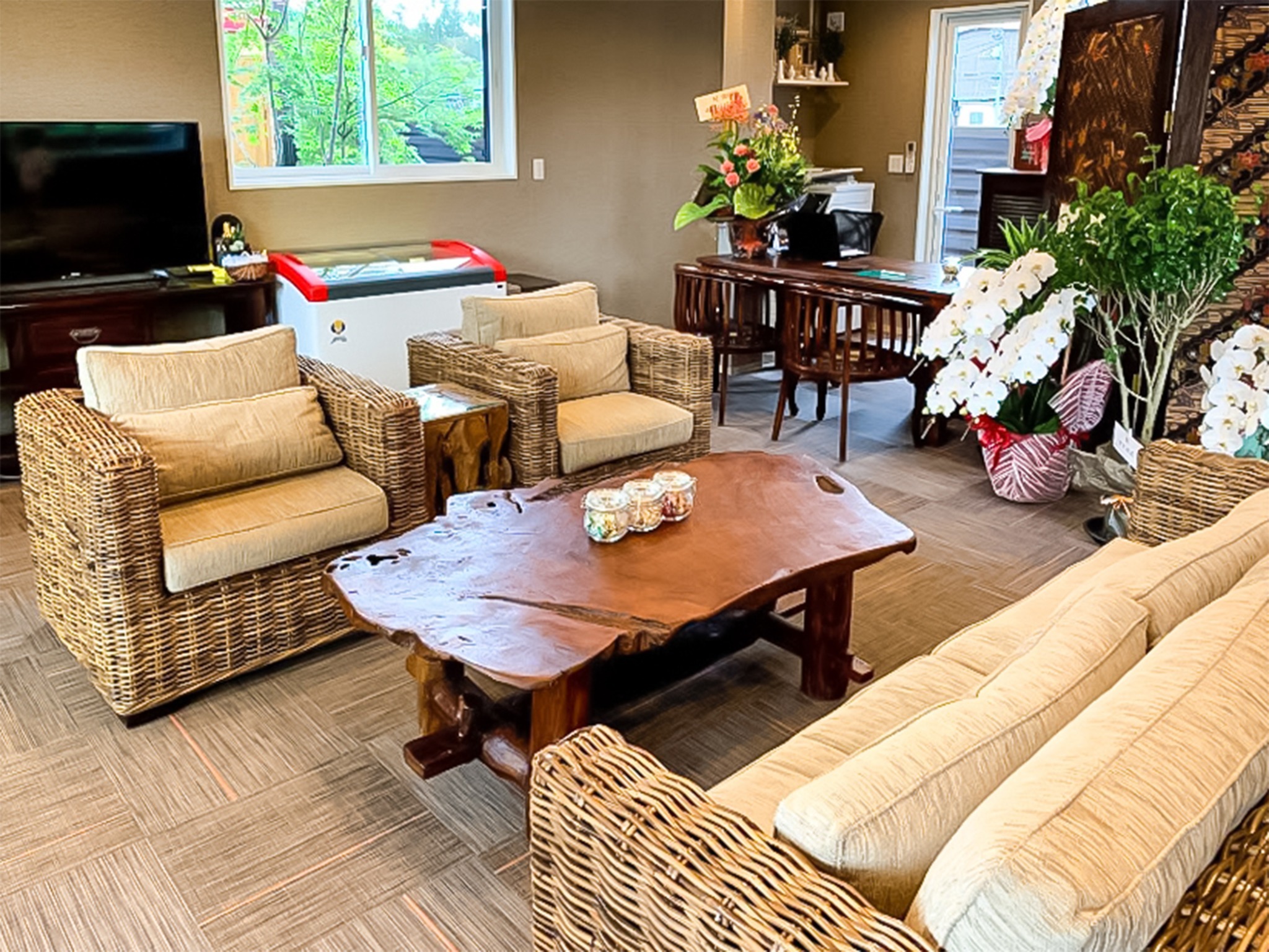 ・フロント棟内休憩スペースでリラックス