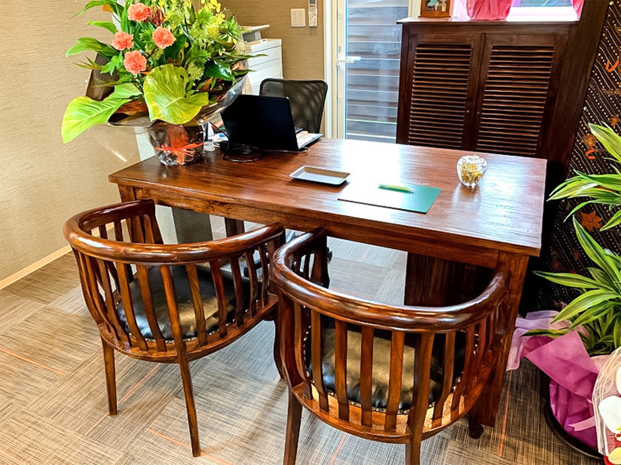 ・フロント棟にチェックインカウンターがあります