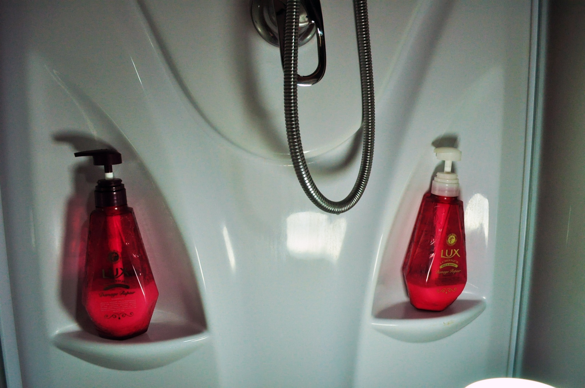 シャワールーム(バスタブはございません)