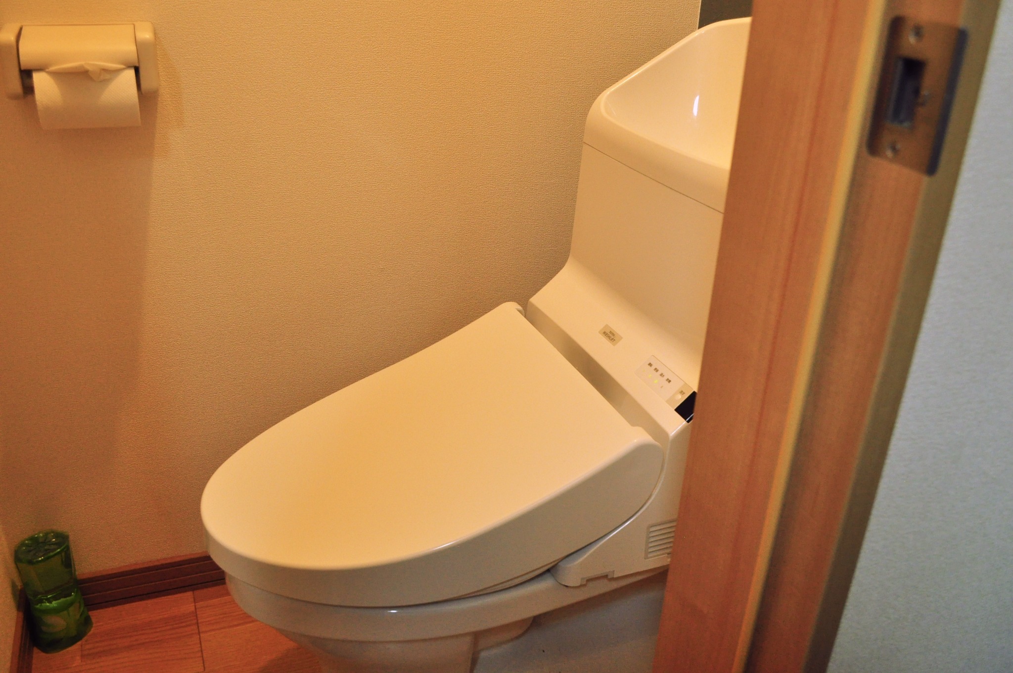 洗浄機付トイレ(2階)