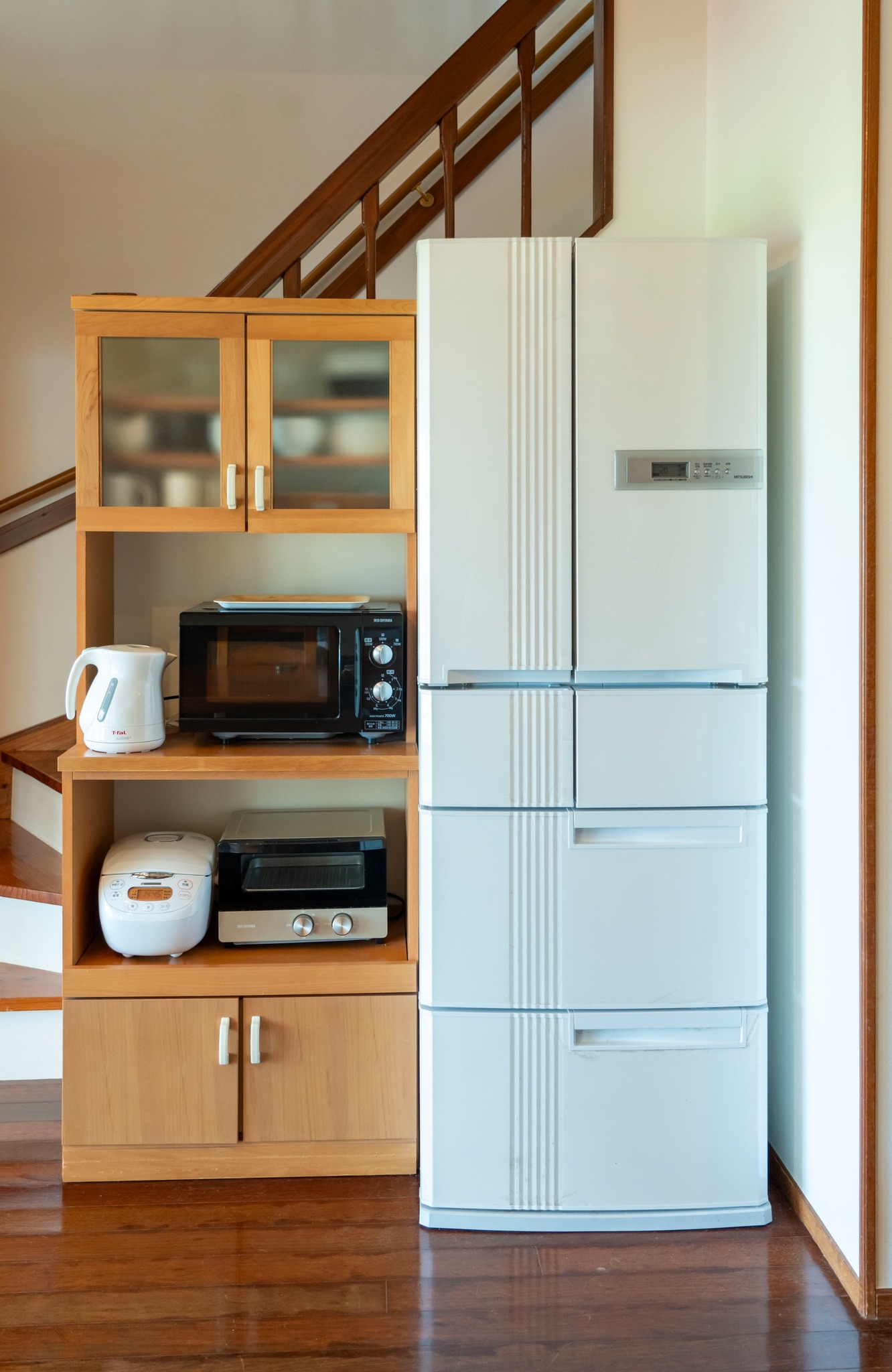 電子レンジ、炊飯器、オーブンなどのキッチン家電製品も完備