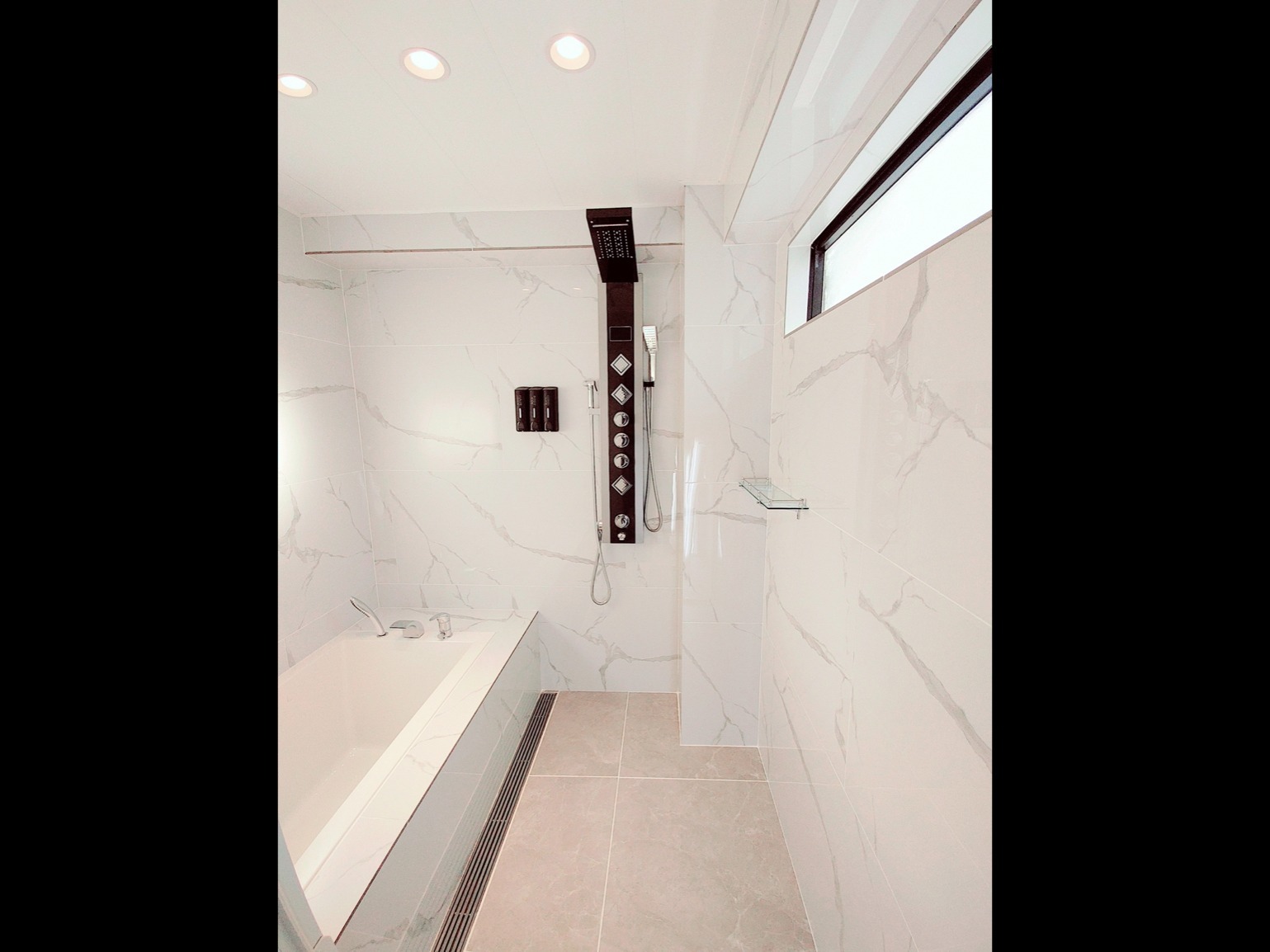 寝室4/バスルーム1  Bed Room 4/Bath Room1