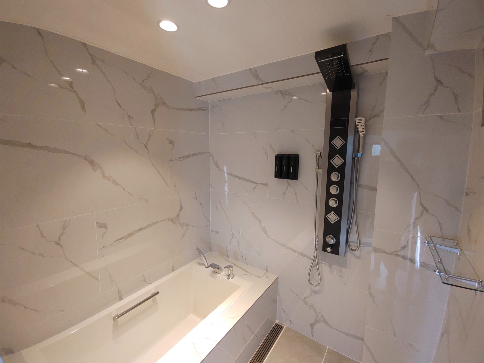 寝室4/バスルーム1  Bed Room 4/Bath Room1