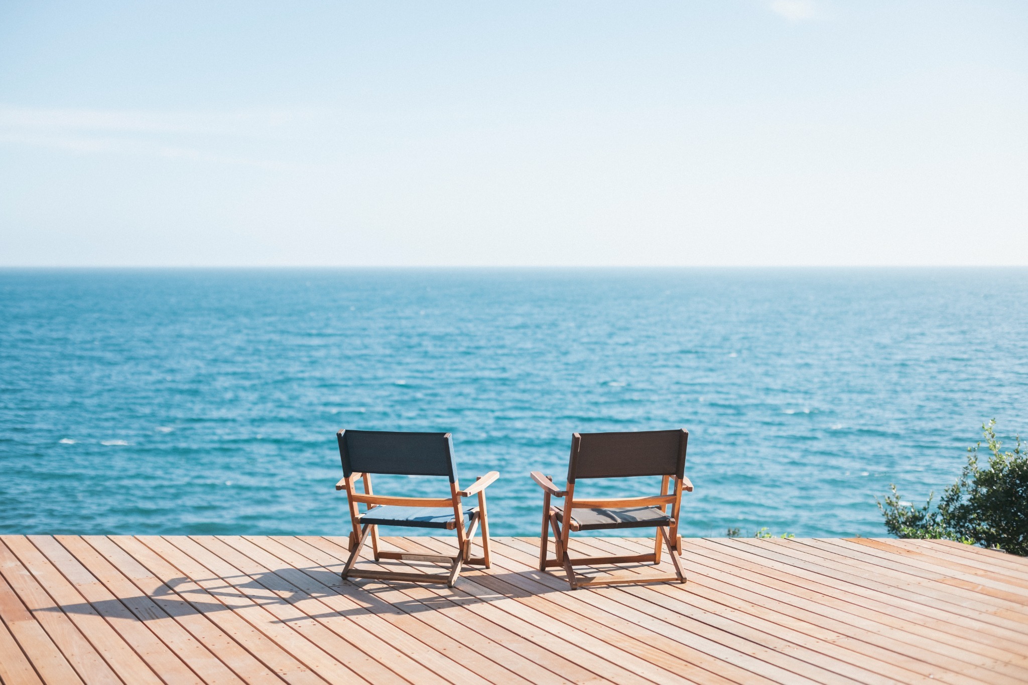 オーシャンビューのウッドデッキ