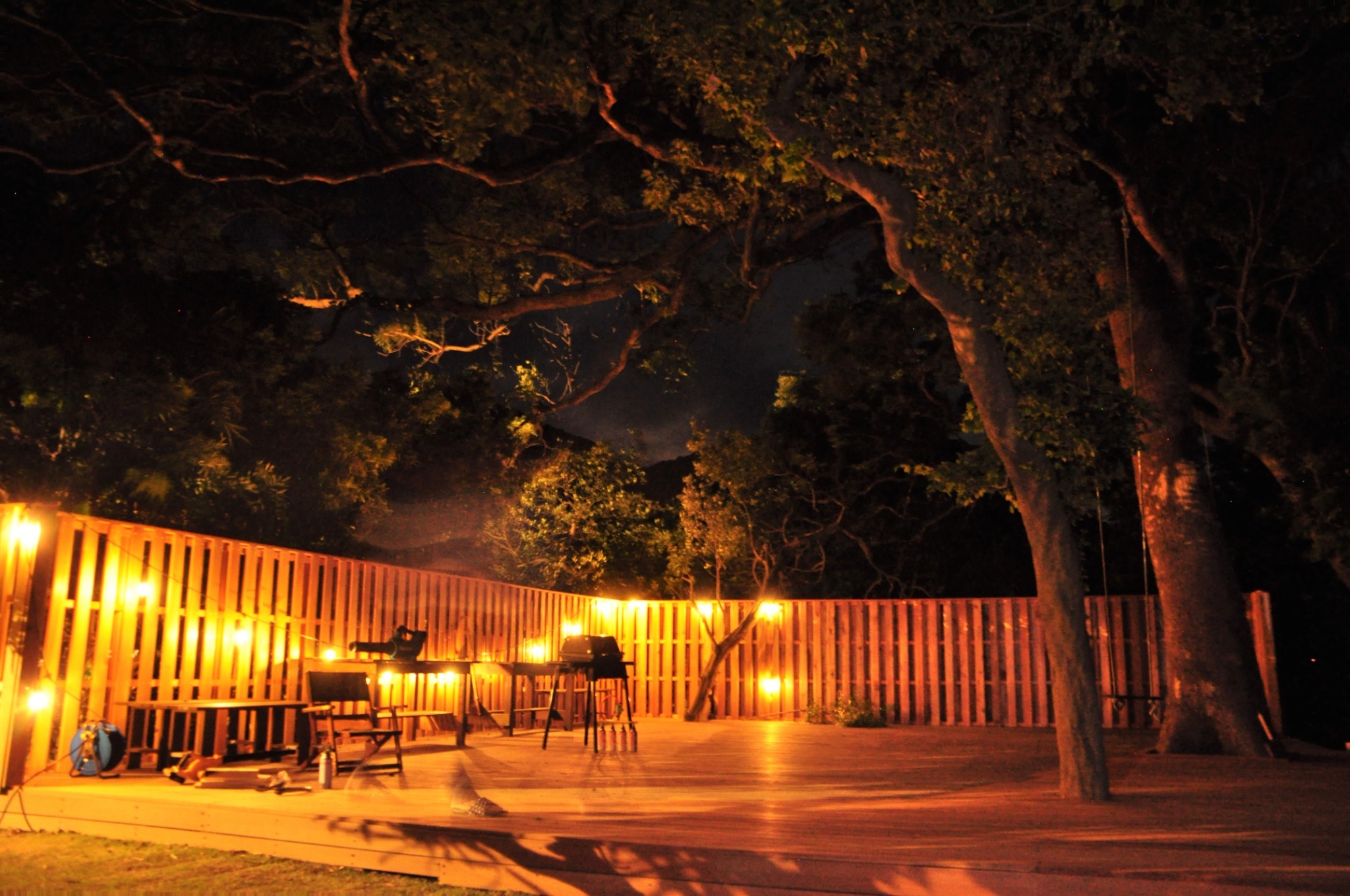 施設内 夜のイメージ