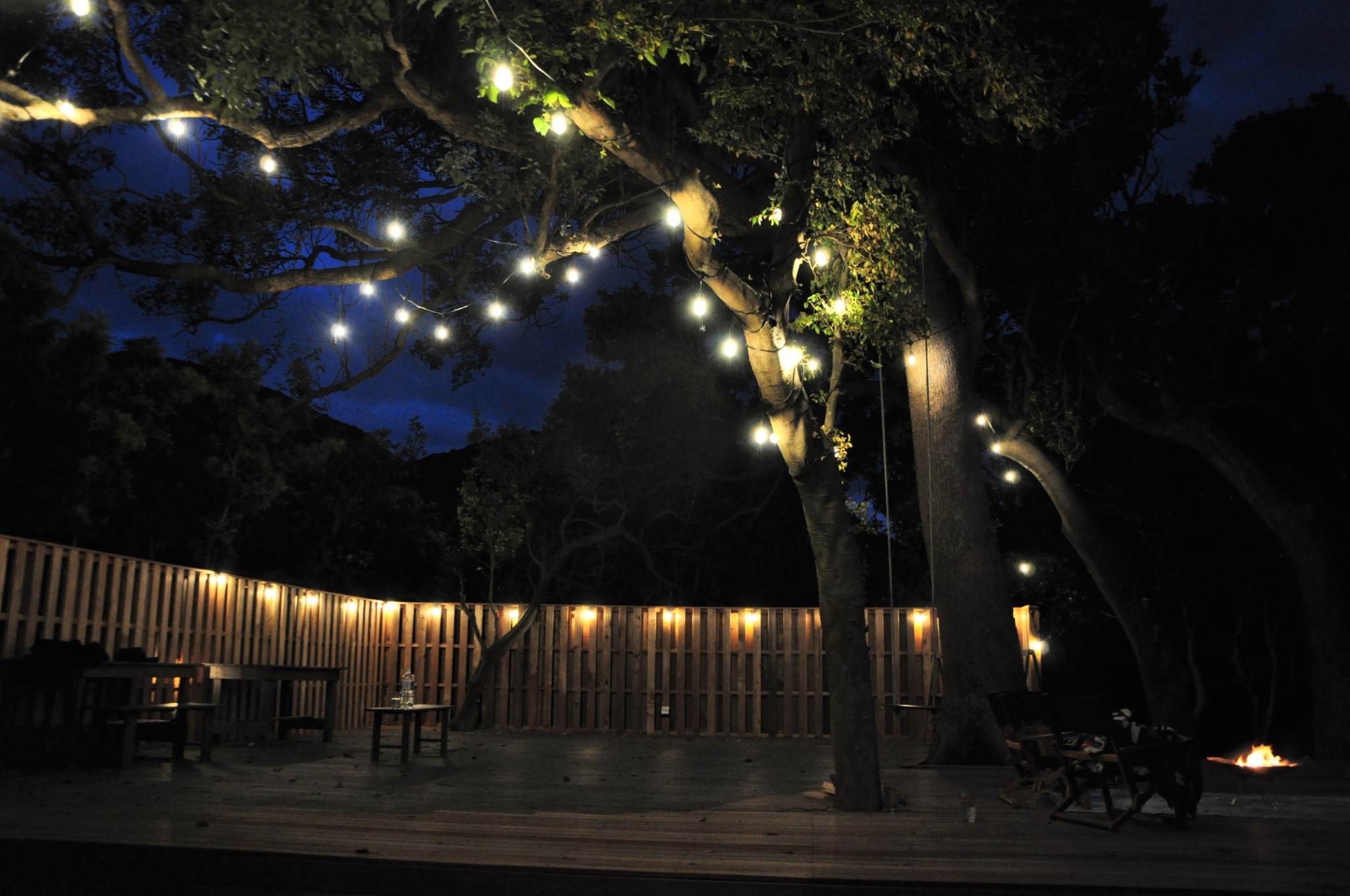 施設内 夜のイメージ