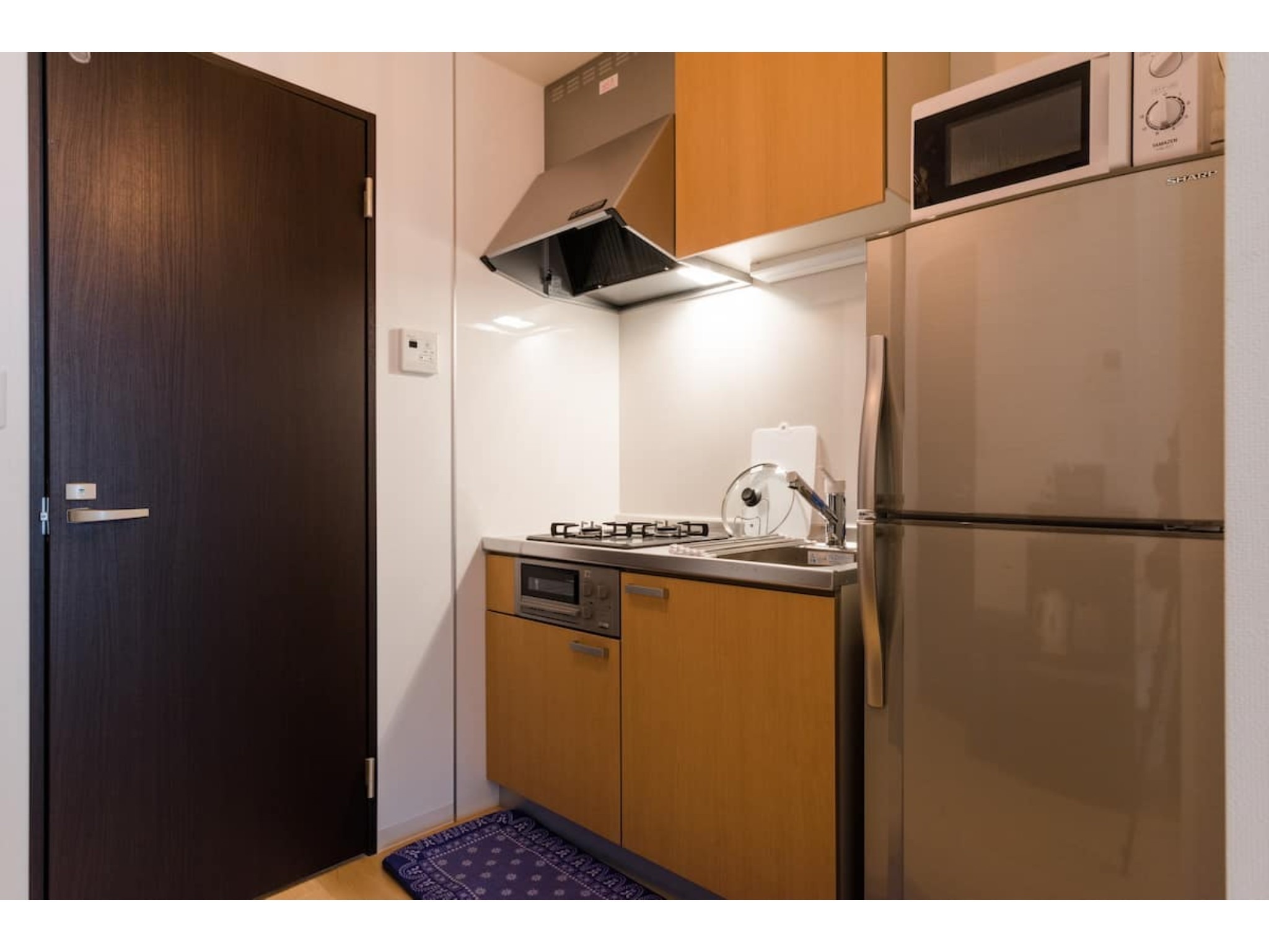 【一棟貸切】西新宿5丁目駅徒歩5分! 8人宿泊可能で1軒家まるごと貸切可能です^^