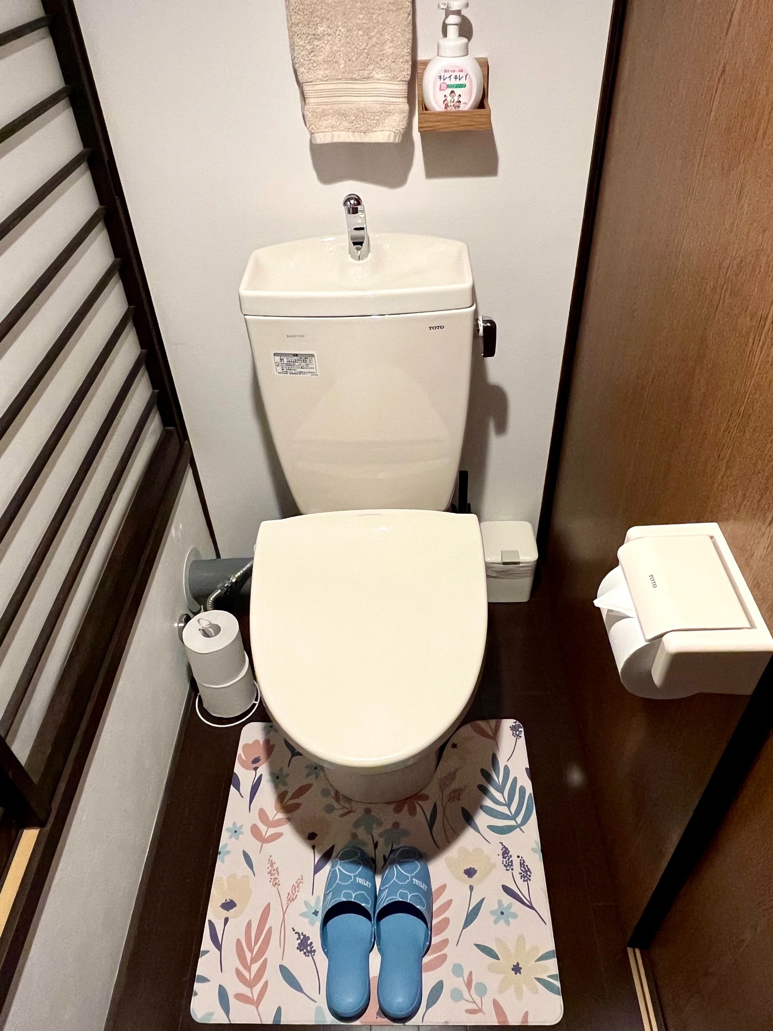 寝室内トイレ
